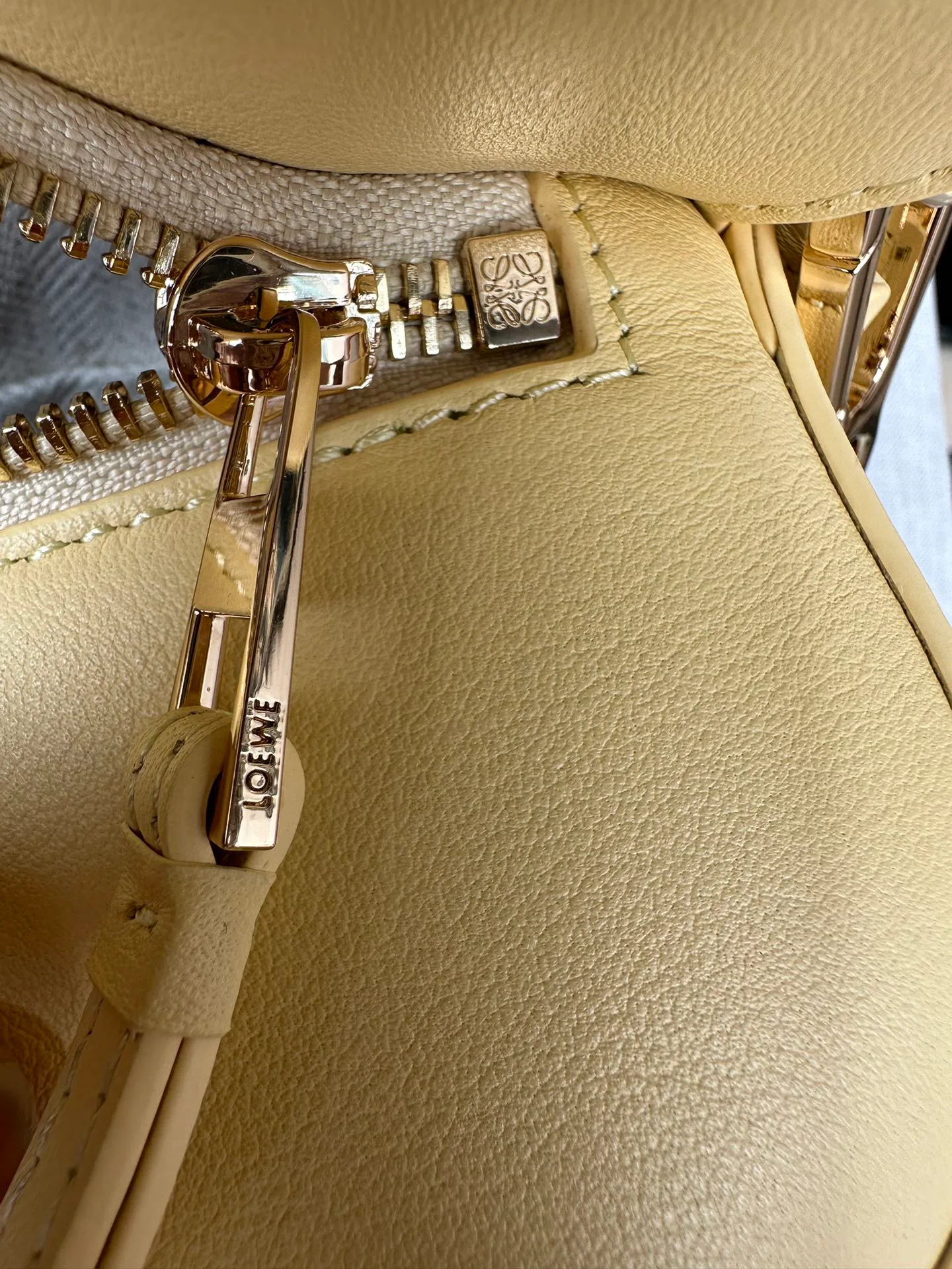 Классические Сумки Женские Loewe 13339544