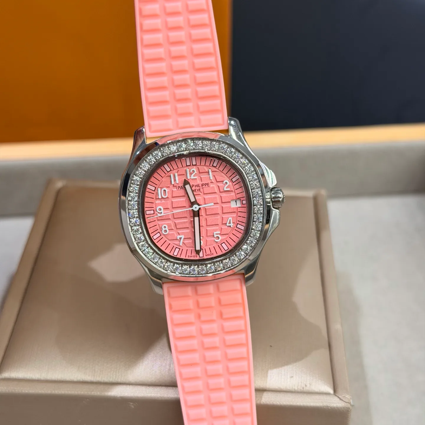 Часы Женские Patek Philippe 17800707