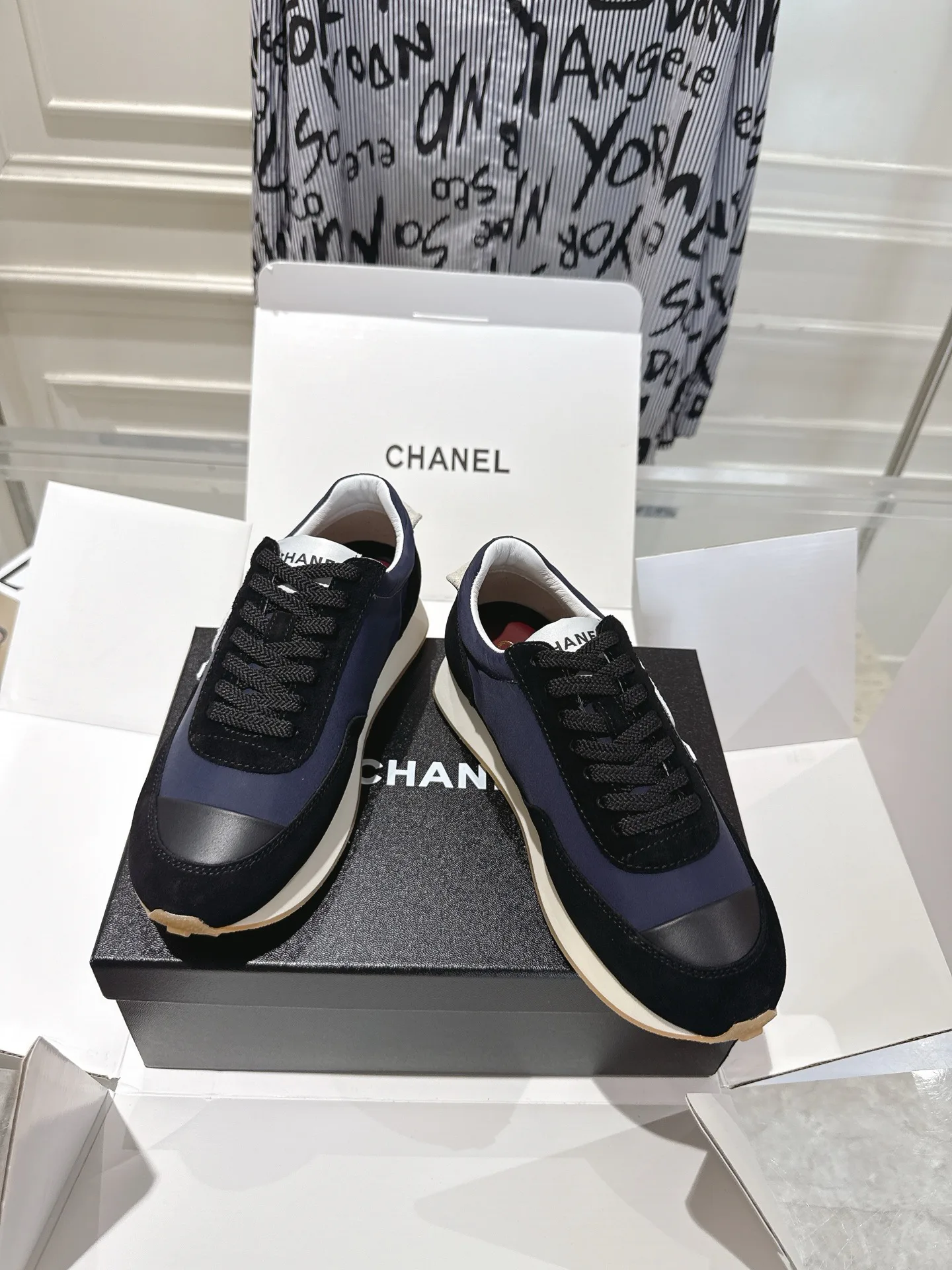 Кроссовки Женские Chanel 11696023