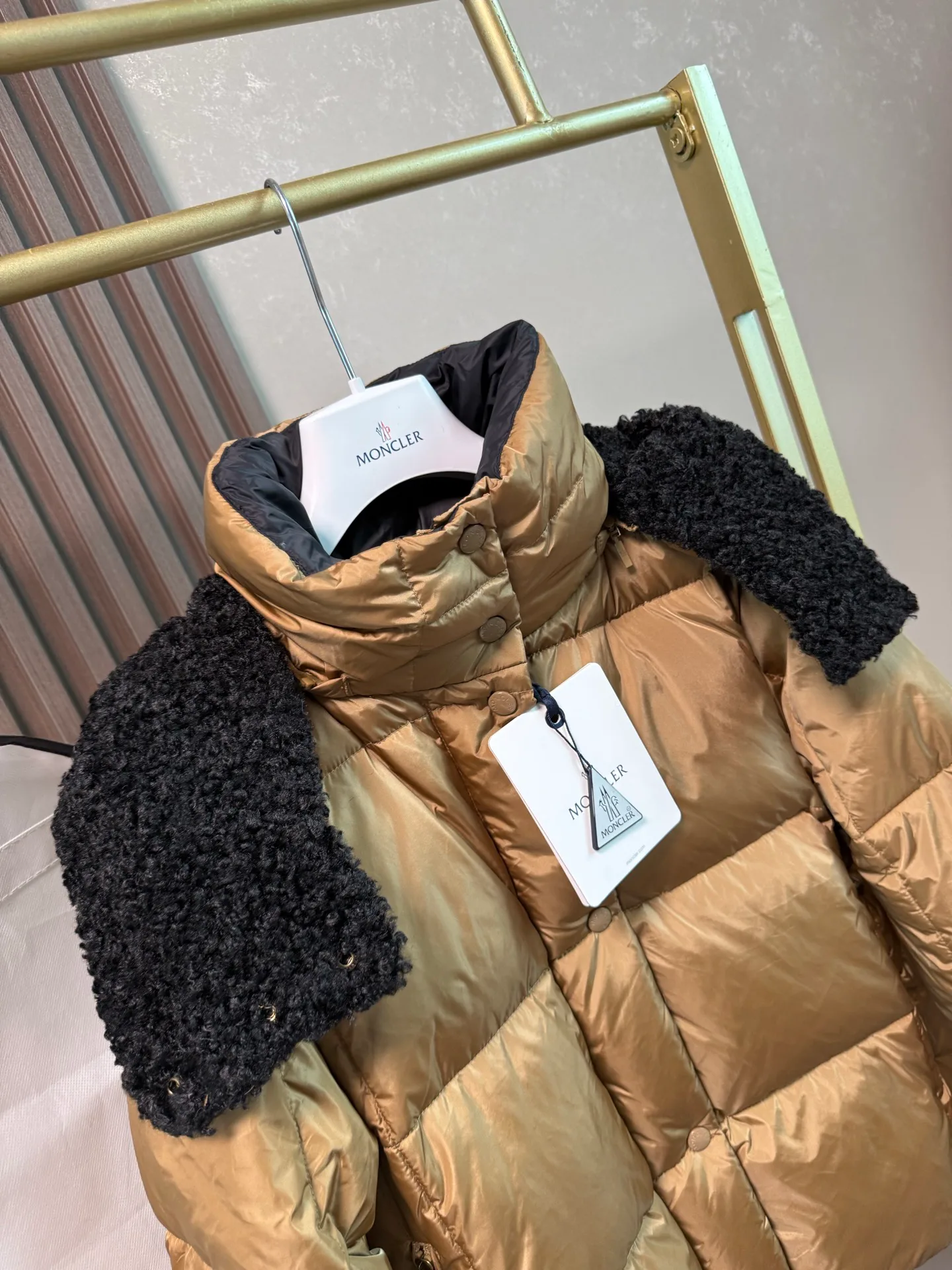 Куртки И Пуховики Женские Moncler 18825234