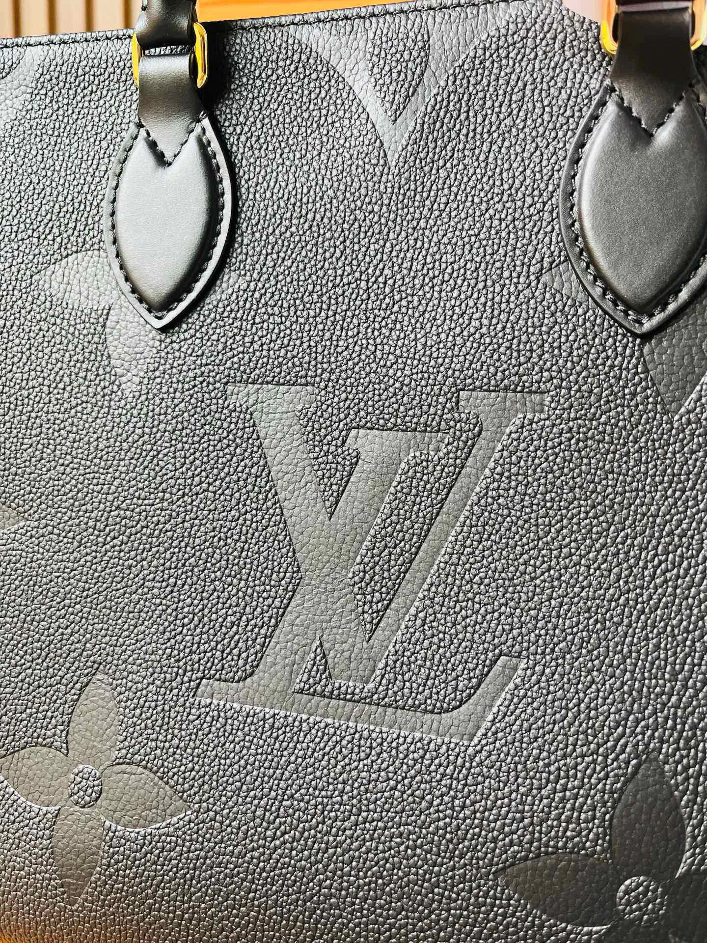 Классические Сумки Женские Louis Vuitton 12569321