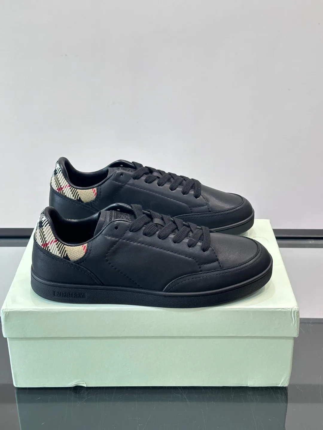 Кеды Мужские Burberry 1428035