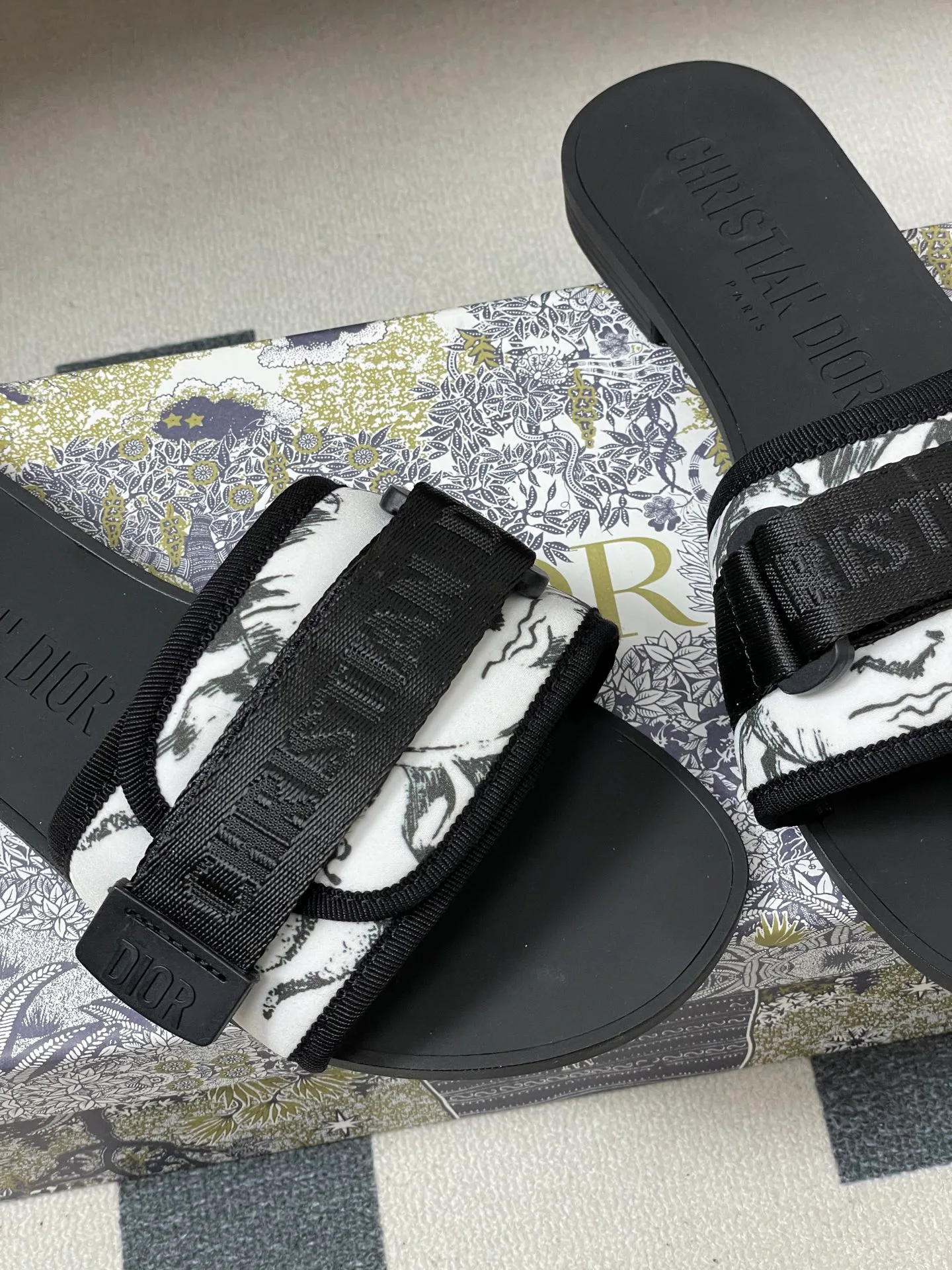 Шлепанцы Женские Christian Dior 1677130