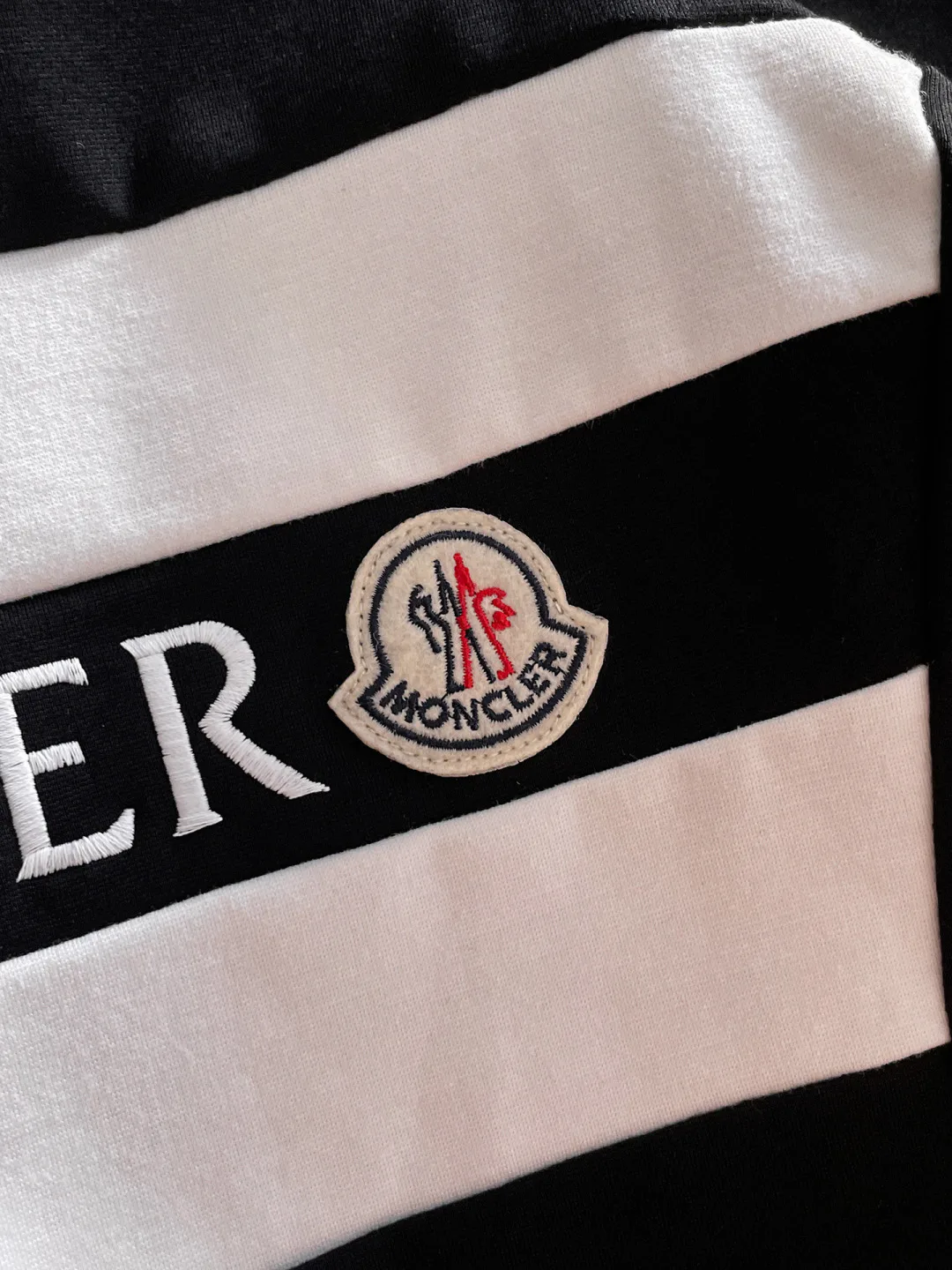 Шорты Мужские Moncler 10511855