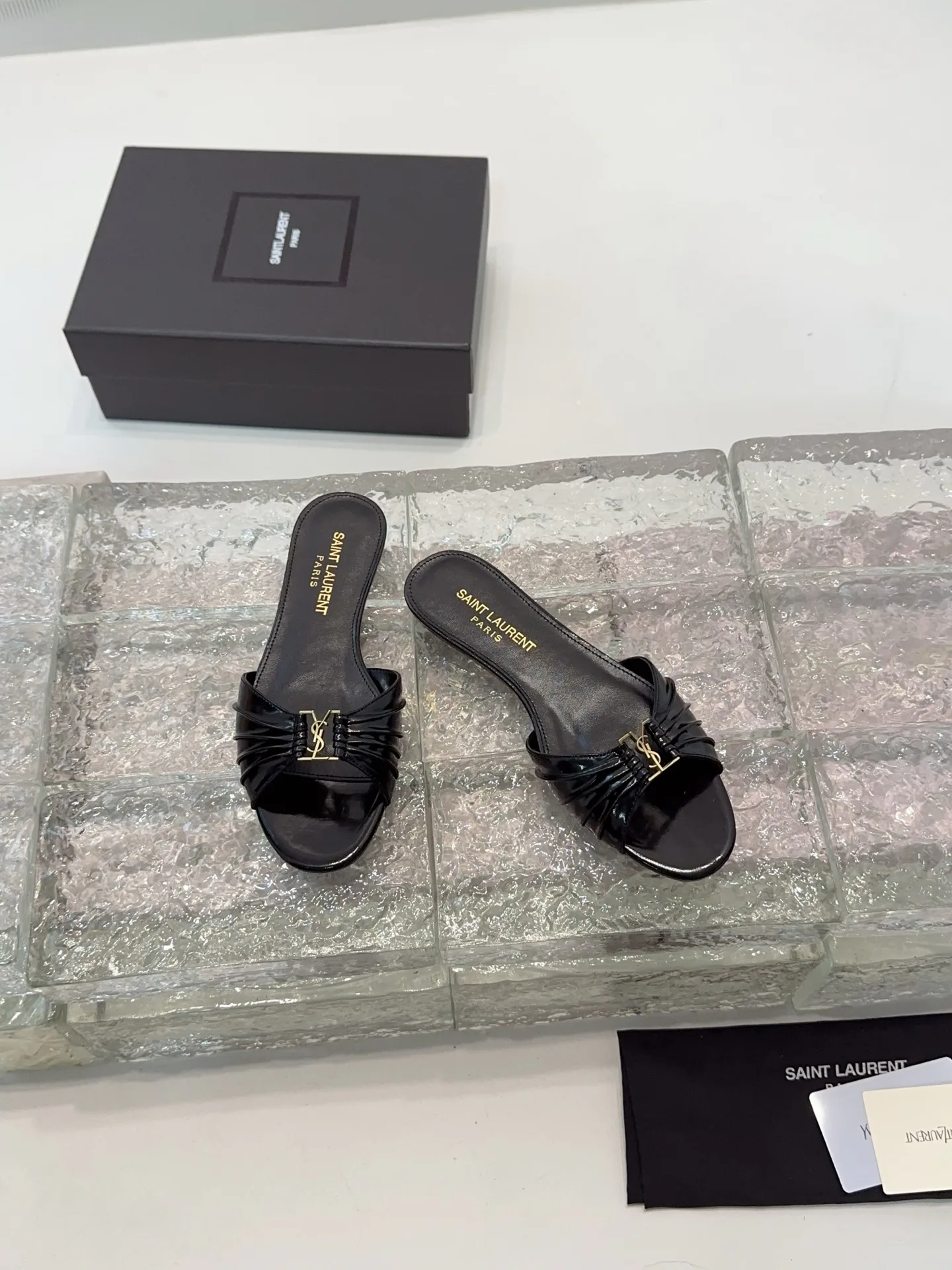 Босоножки Женские Saint Laurent 13339118