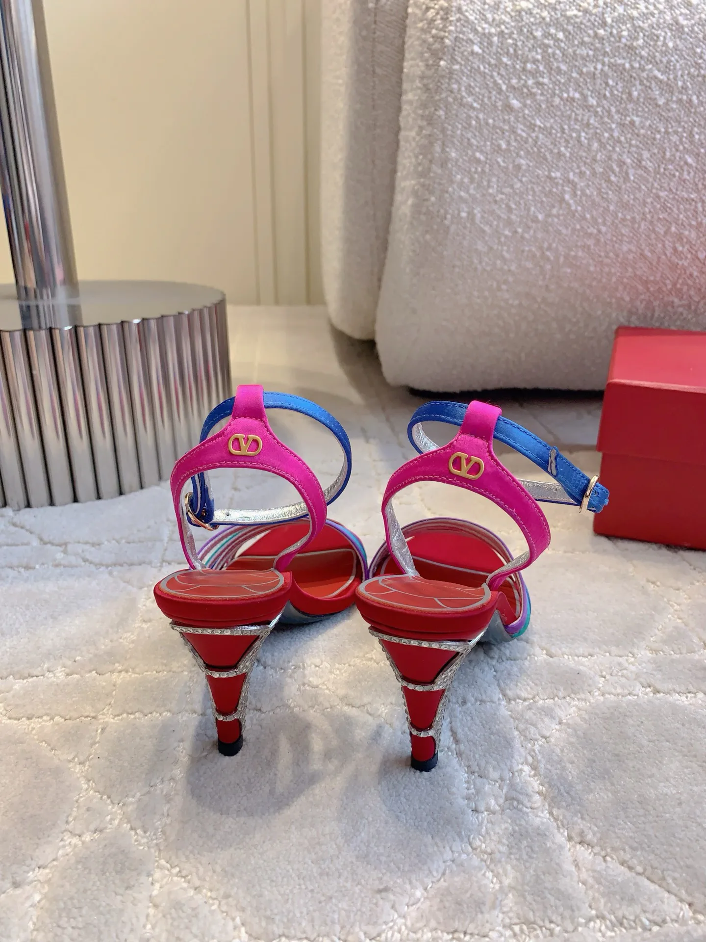 Босоножки Женские Valentino 9370