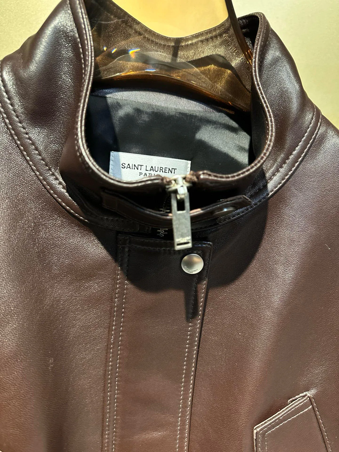 Кожаные Куртки И Дублёнки Женские Saint Laurent 857578