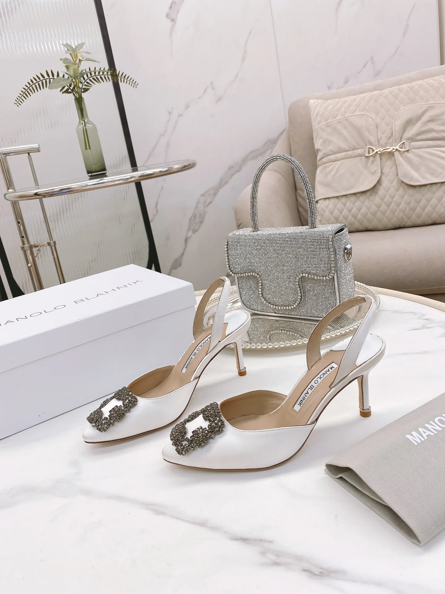 Туфли Женские Manolo Blahnik 18482412