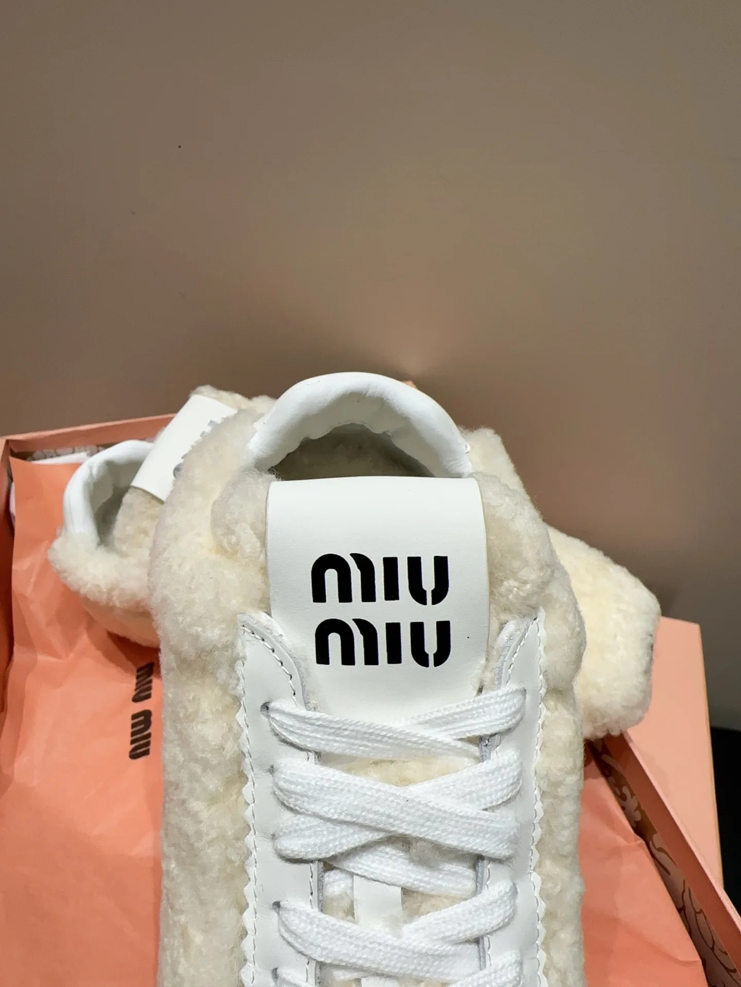 Кроссовки Женские Miu Miu 19301153