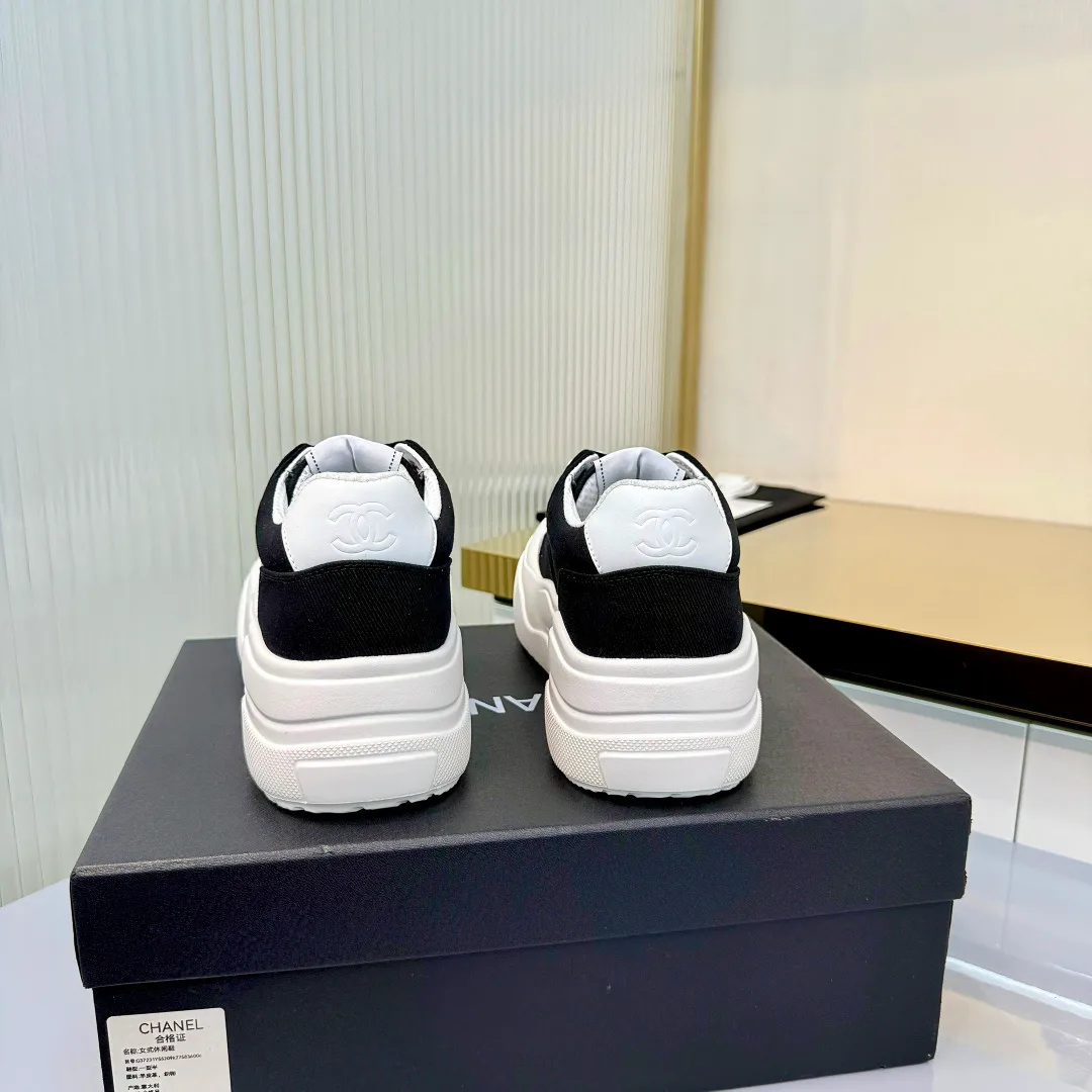 Кроссовки Женские Chanel 11396575