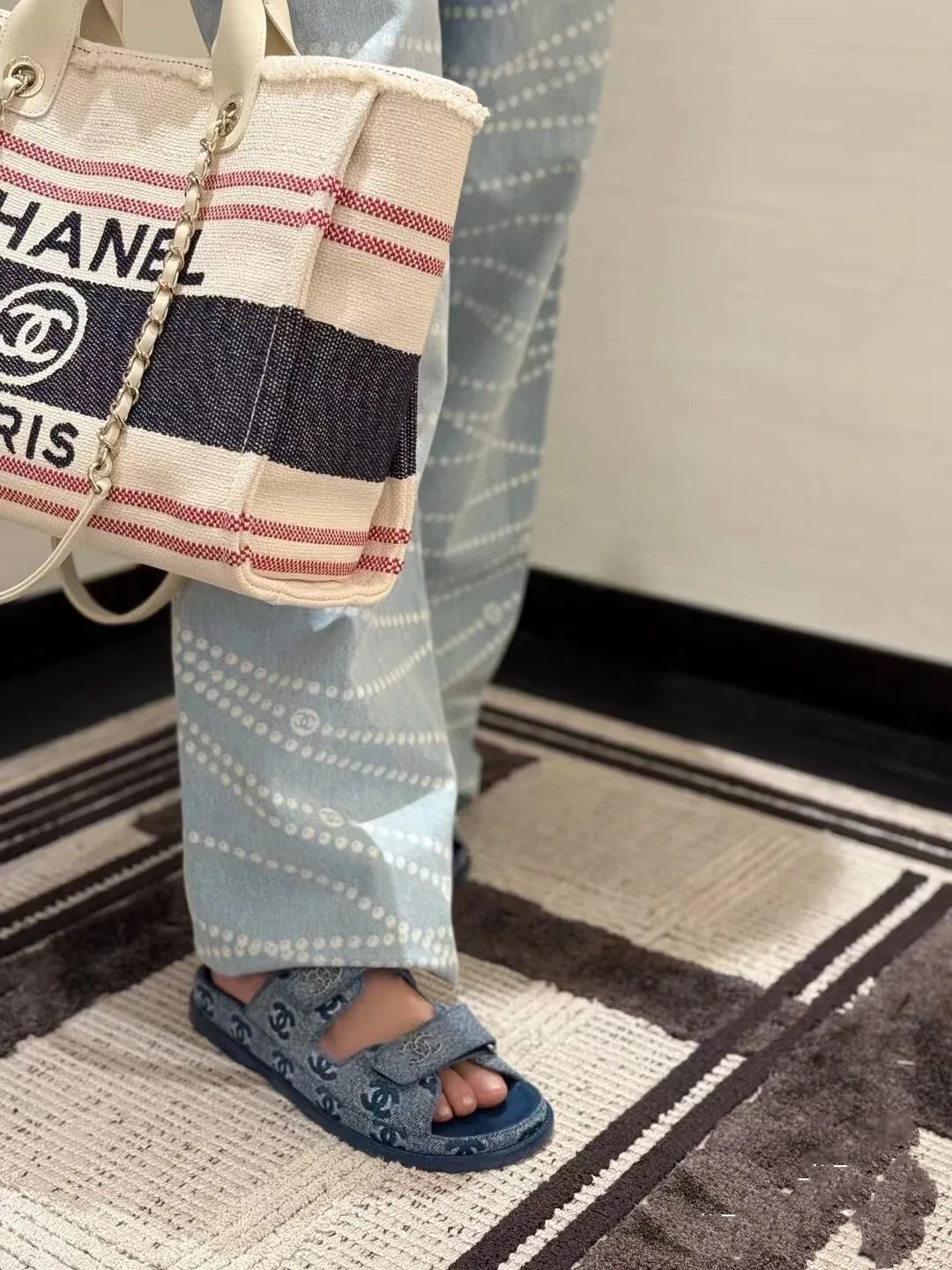 Шлепанцы Женские Chanel 24489