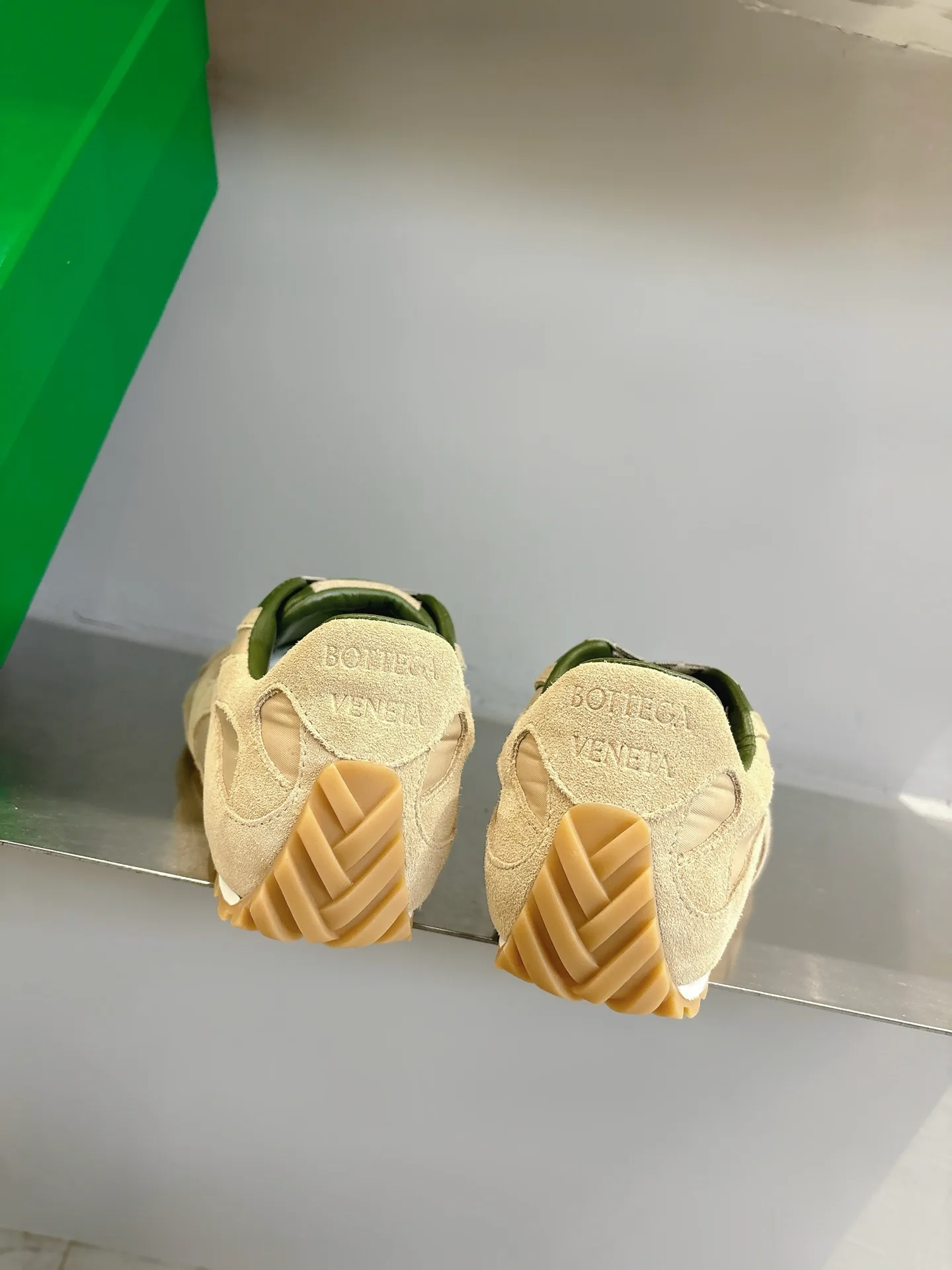 Кроссовки Женские Bottega Veneta 462700