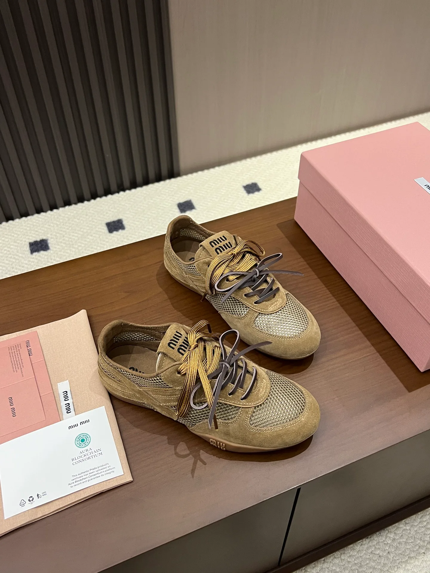 Кроссовки Женские Miu Miu 17968590