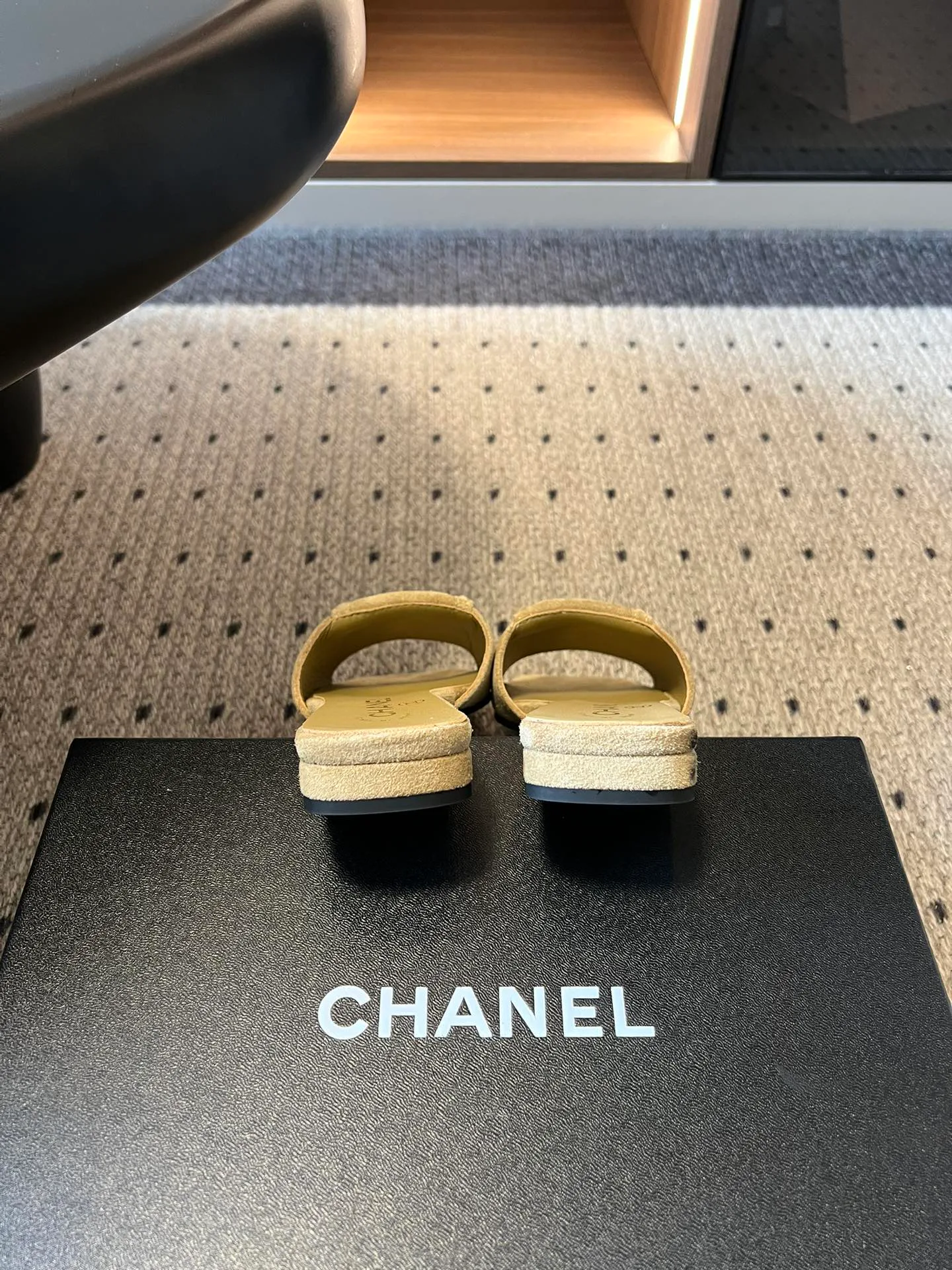 Шлепанцы Женские Chanel 12684470