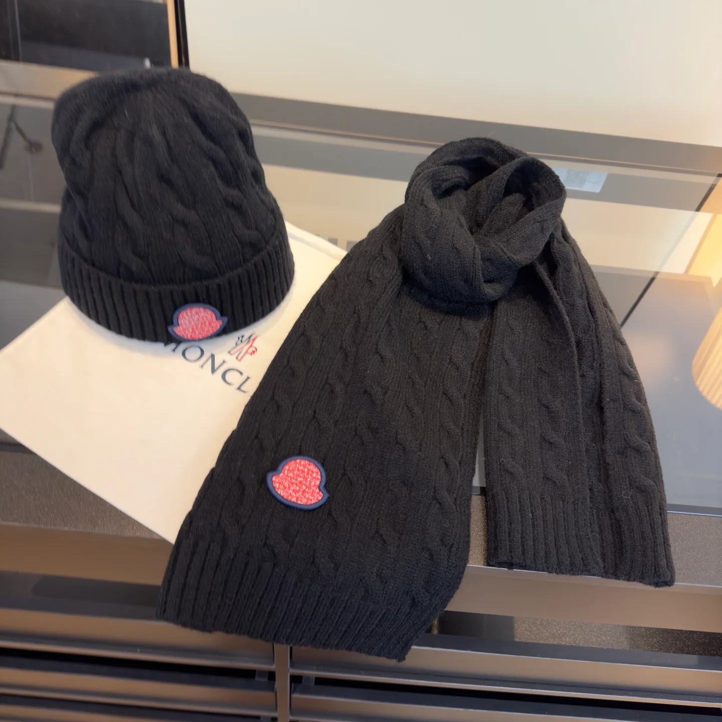 Шарфы Moncler 663356