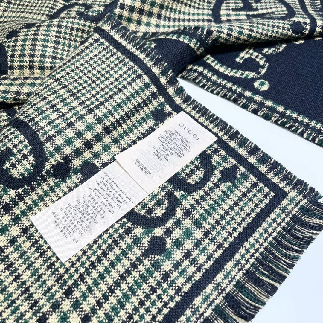 Шарфы Gucci 2222