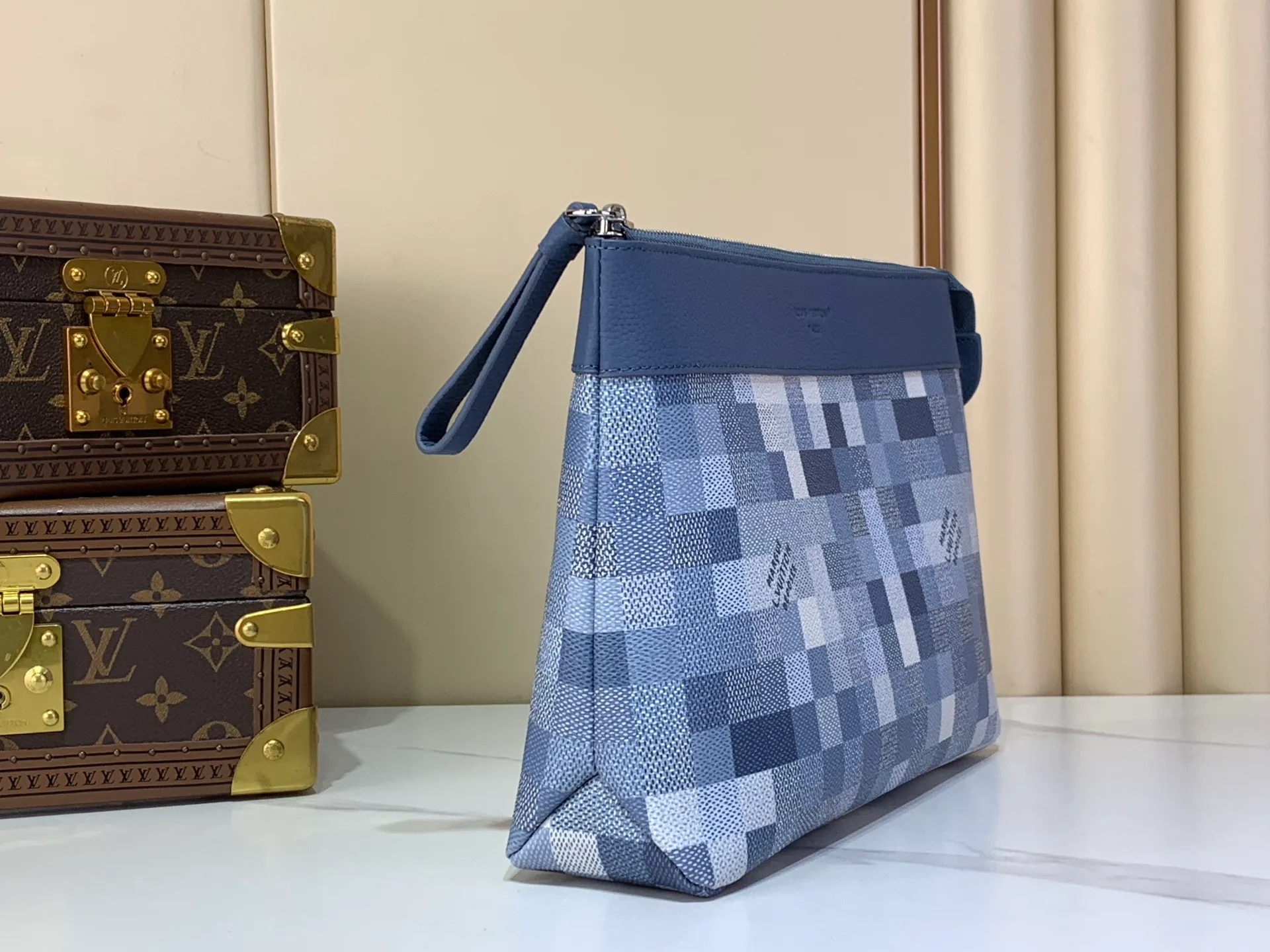 Клатчи Женские Louis Vuitton 14458801
