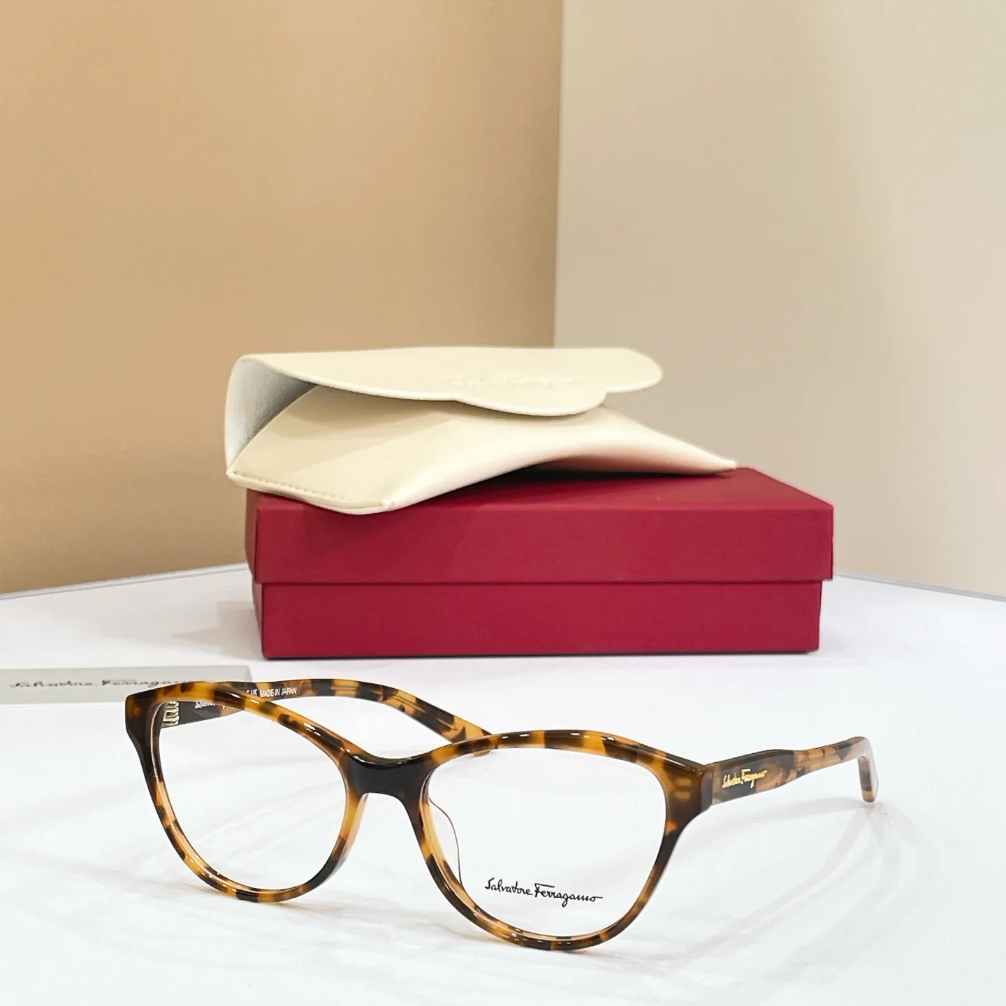 Очки Salvatore Ferragamo 17381287