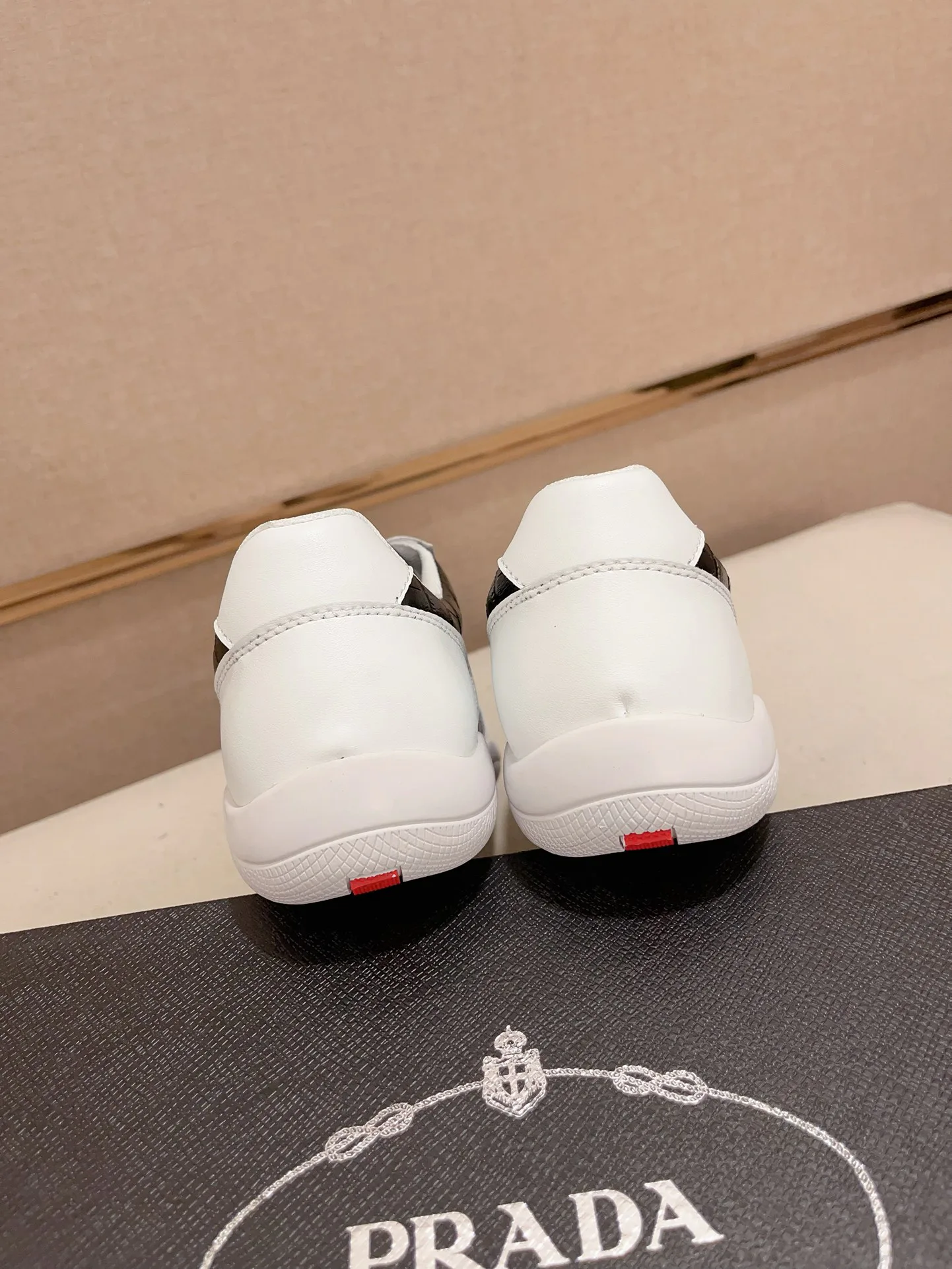 Кроссовки Мужские Prada 1062375