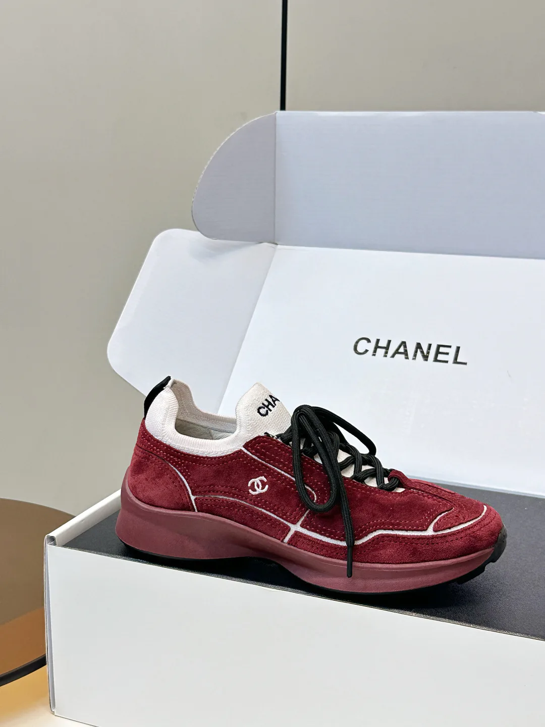 Кроссовки Женские Chanel 16868809