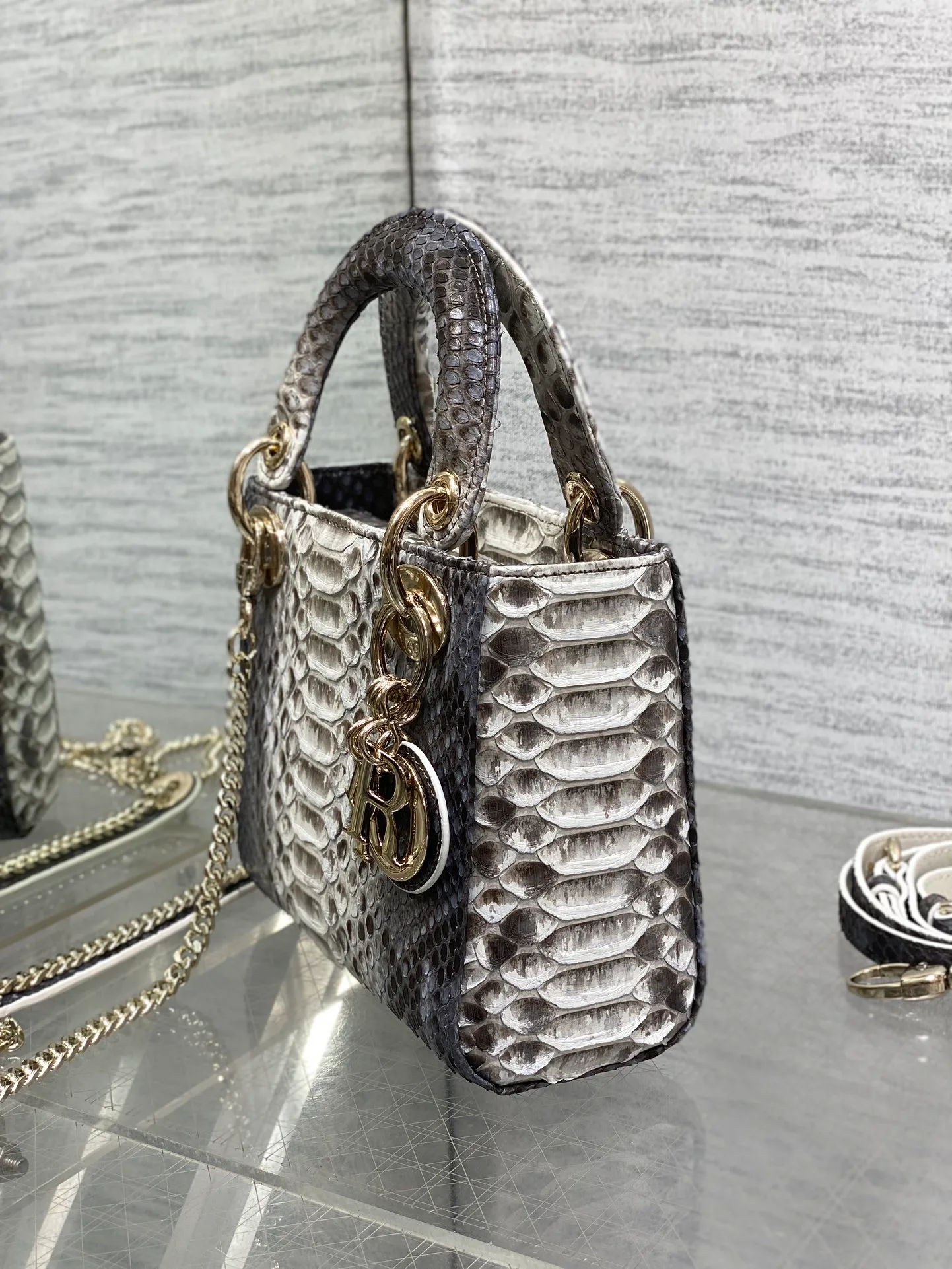 Классические Сумки Женские Christian Dior 11581728