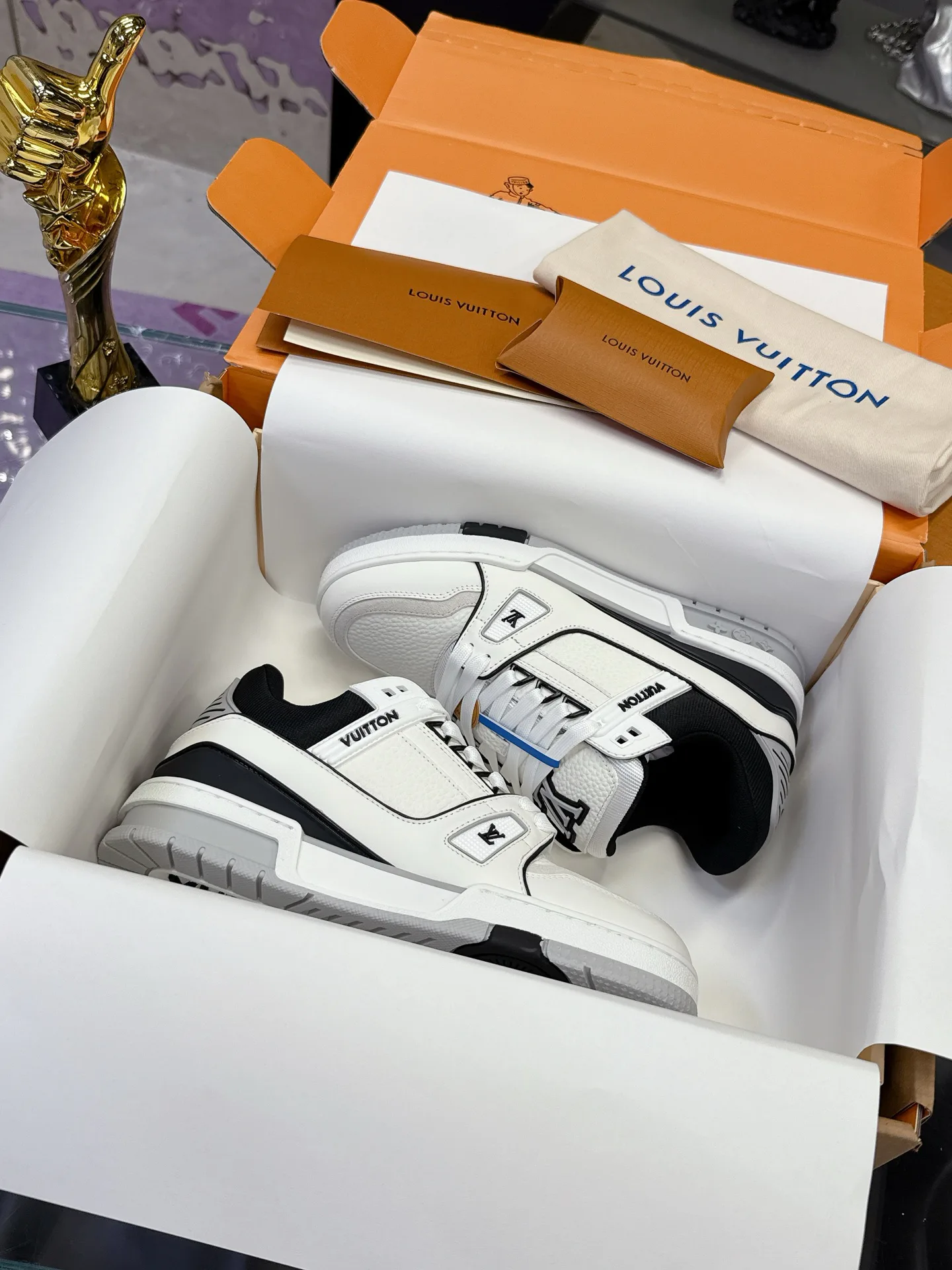 Кроссовки Мужские Louis Vuitton 840306