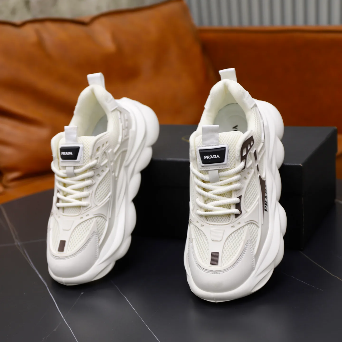 Кроссовки Женские Prada 211514