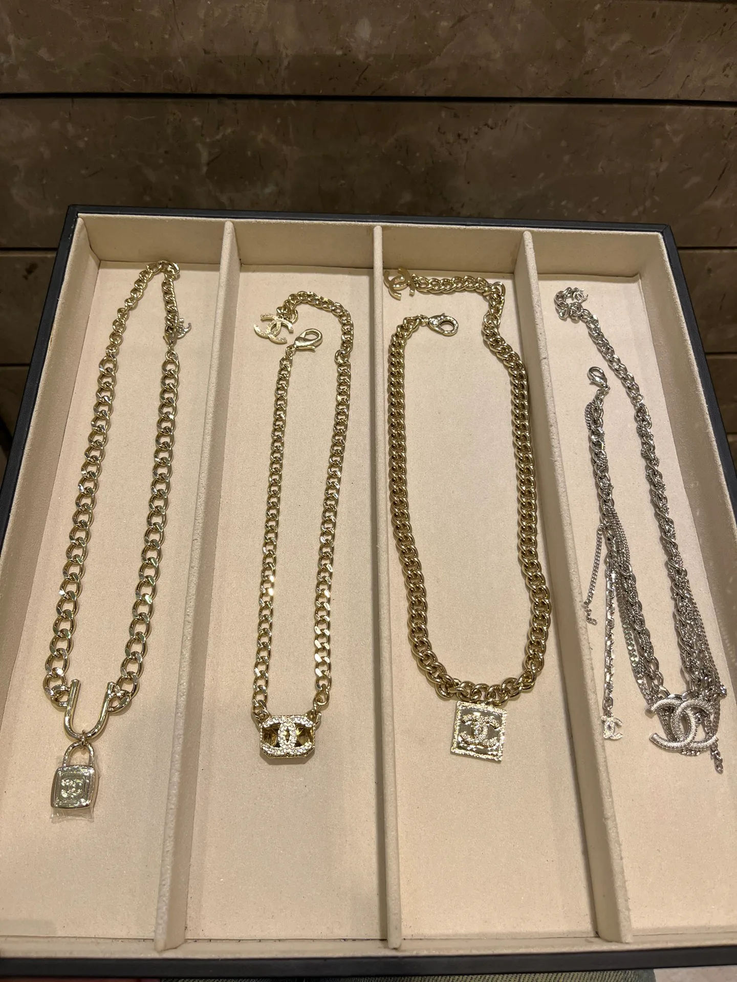 Бижутерия Chanel 11577772