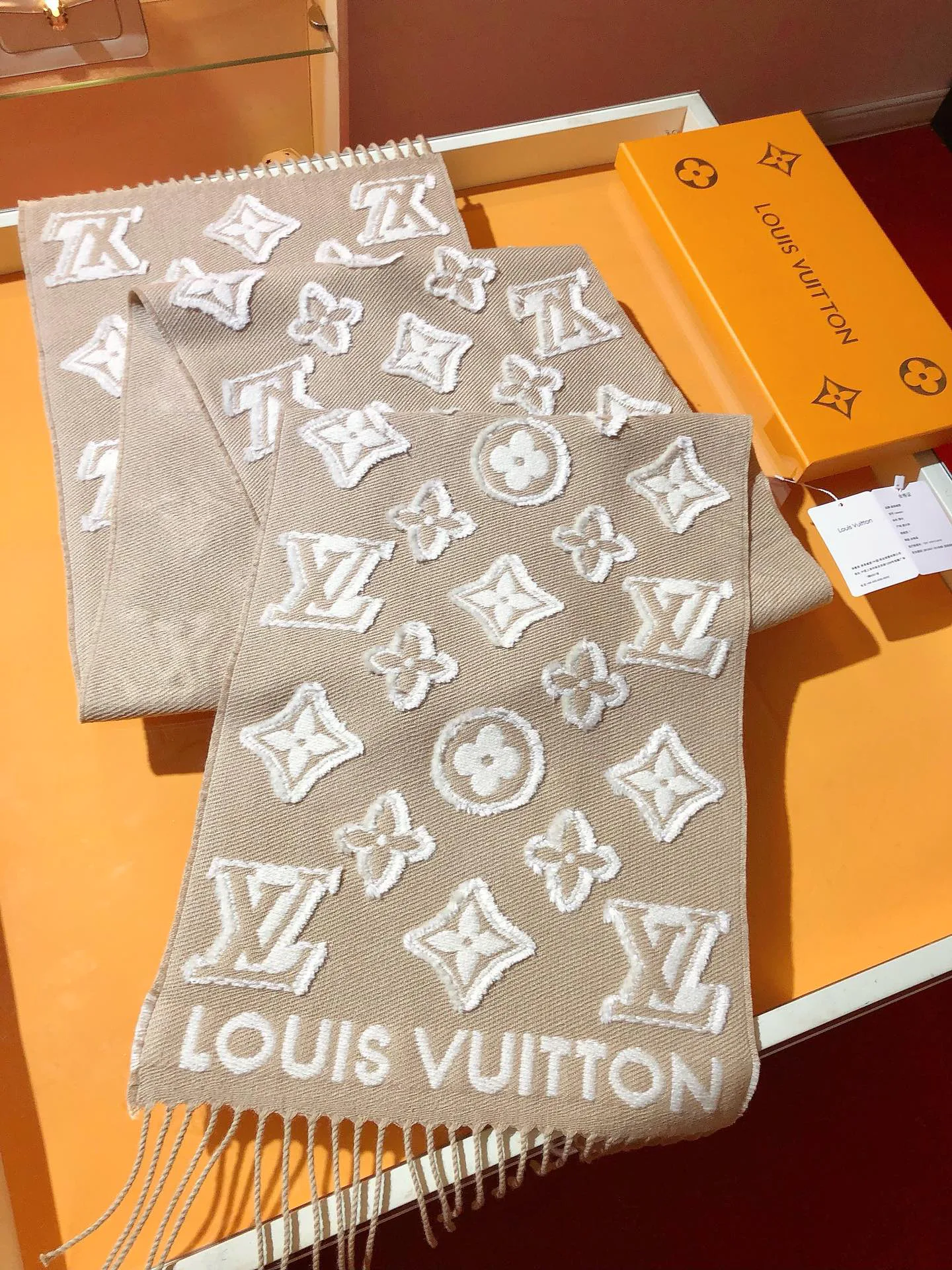 Шарфы Louis Vuitton 11394375