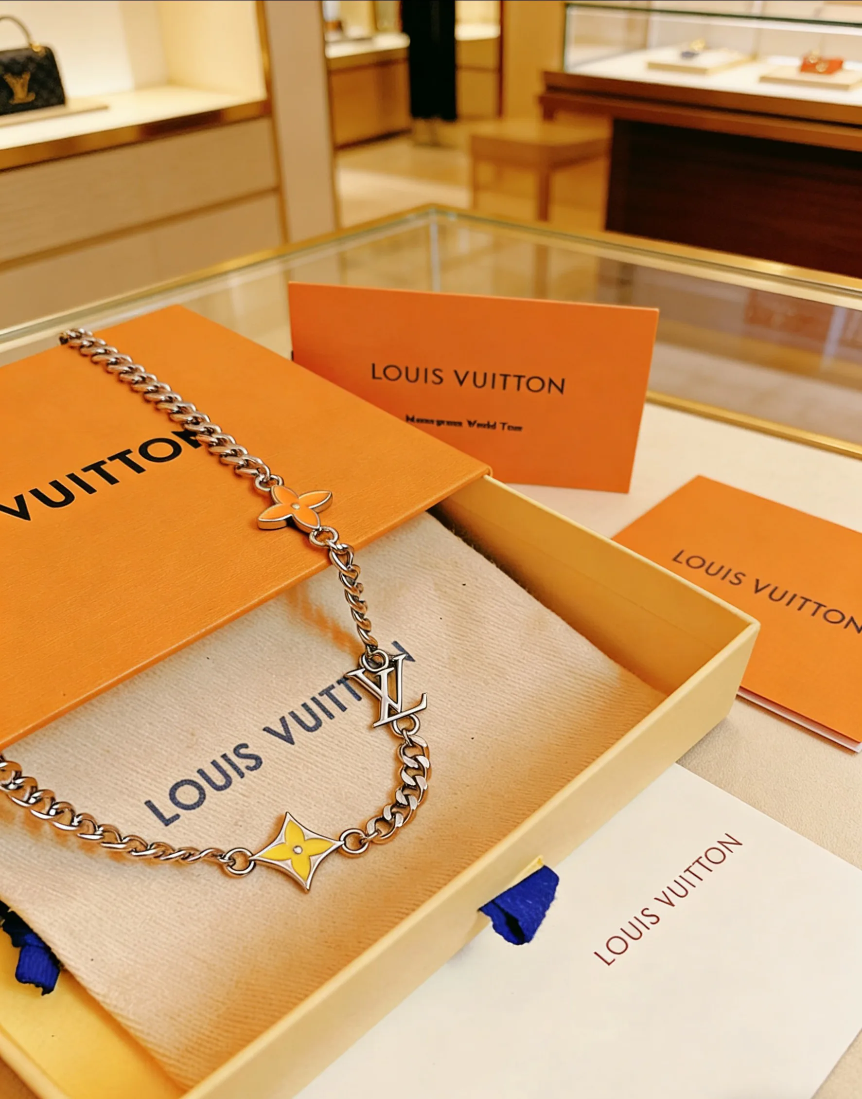 Бижутерия Louis Vuitton 11755906