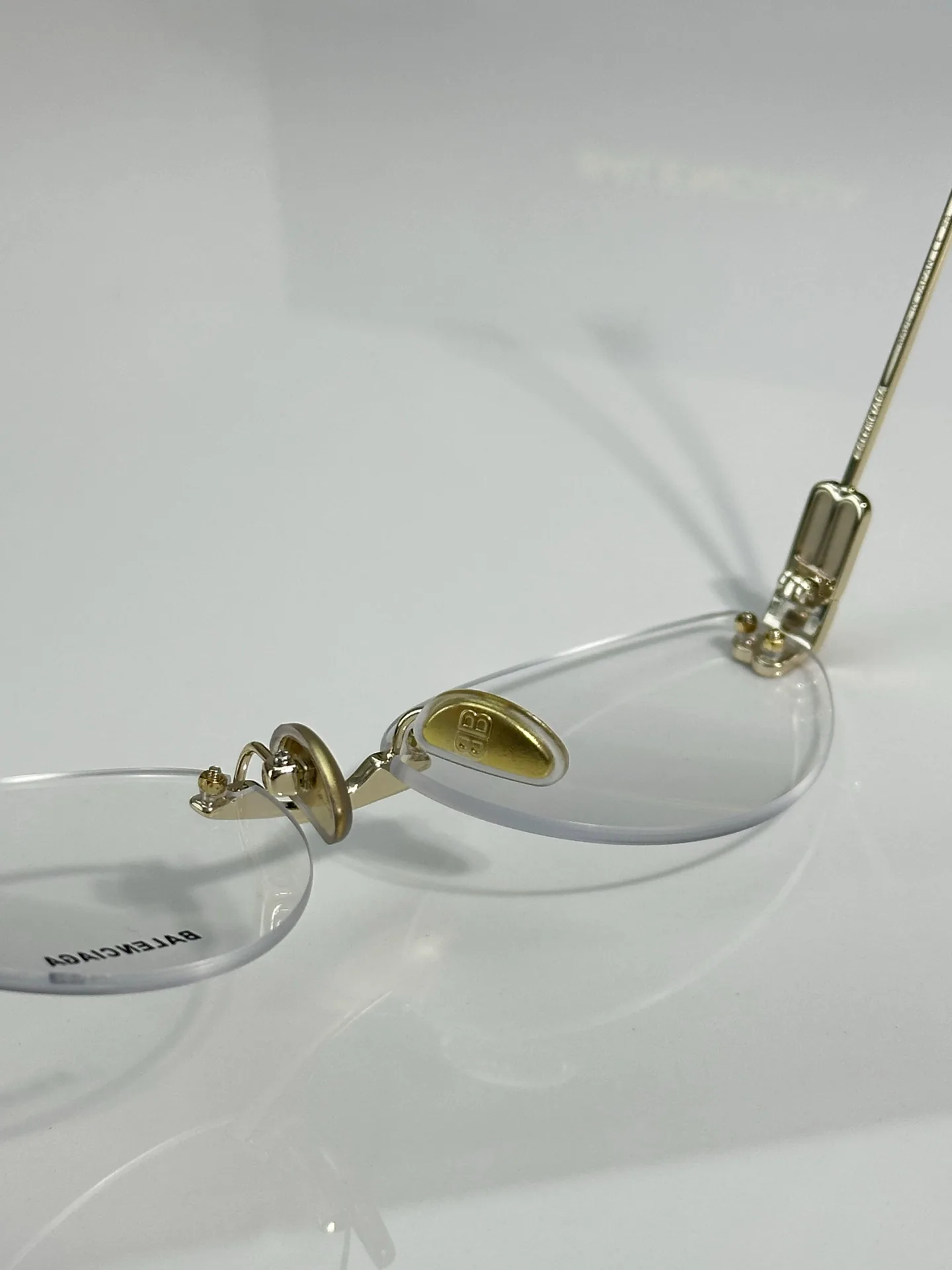 Очки Balenciaga 5957071