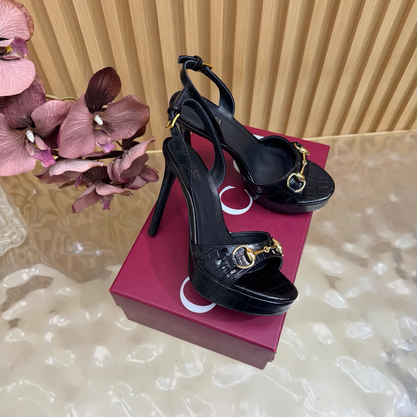 Босоножки Женские Gucci 17467488