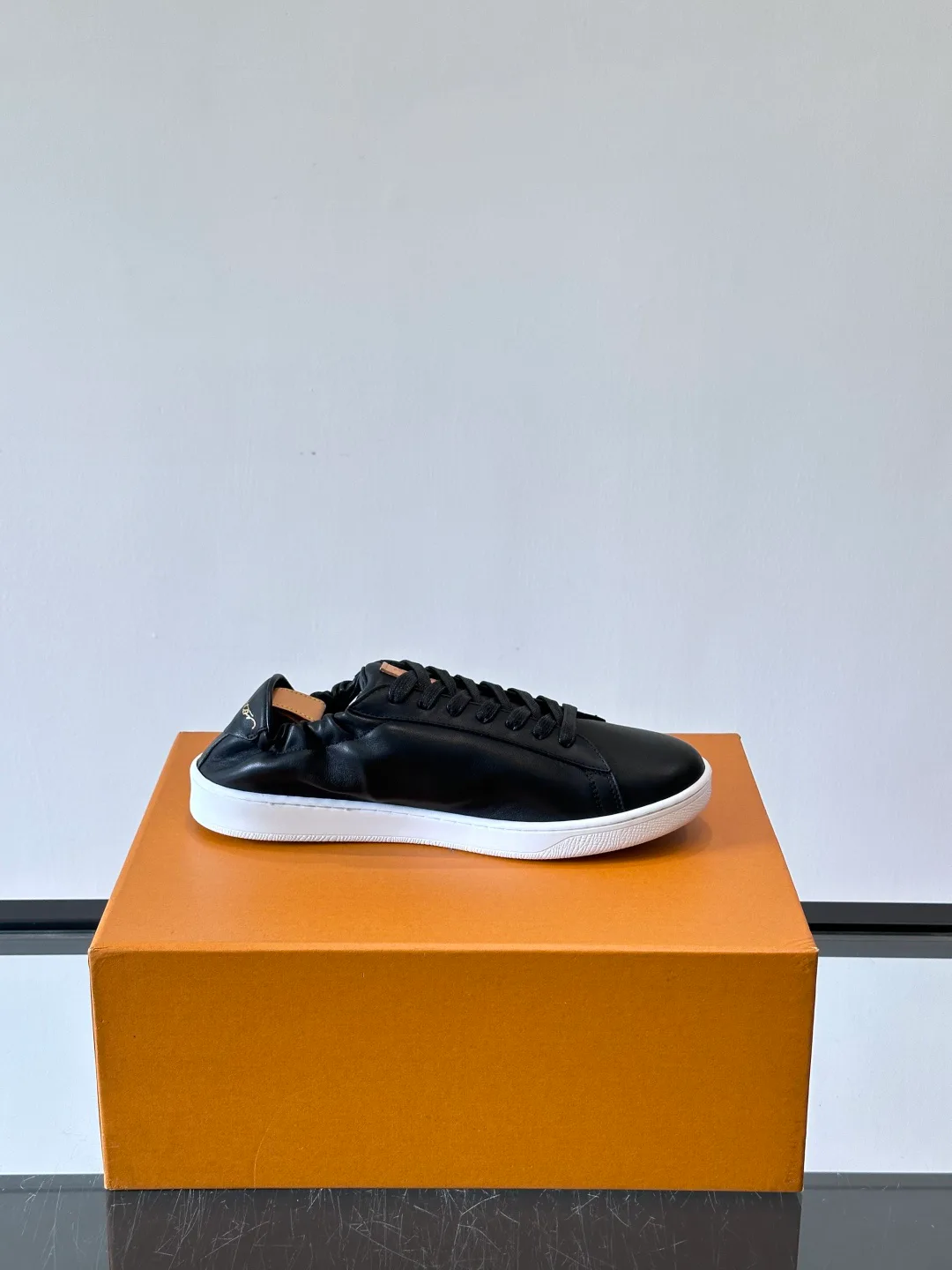Кроссовки Мужские Louis Vuitton 18263692