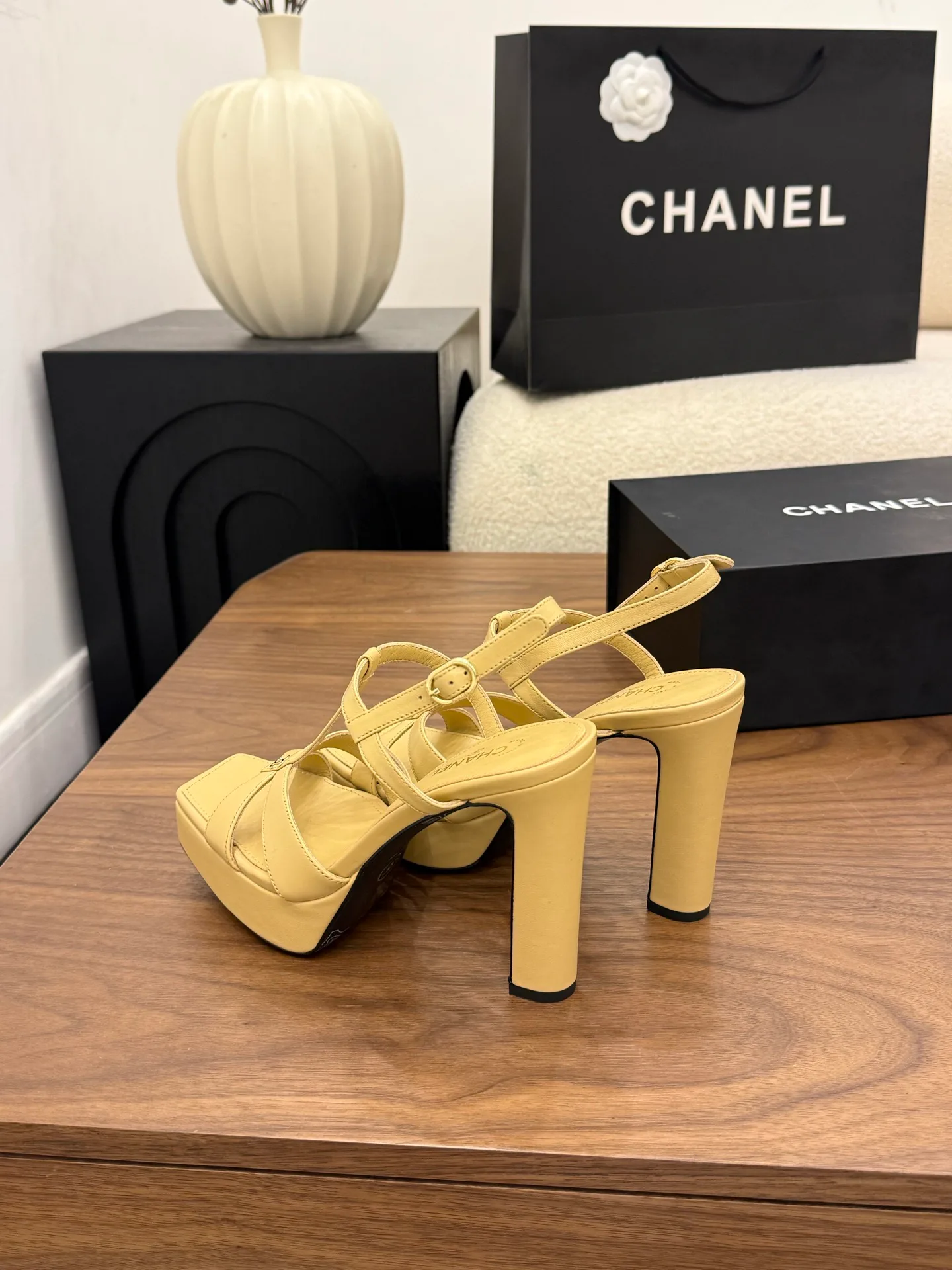 Босоножки Женские Chanel 12851470