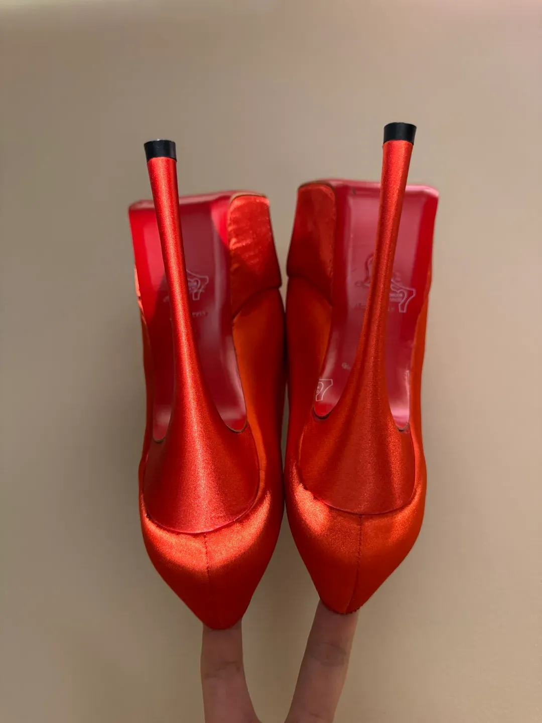 Туфли Женские Christian Louboutin 176151