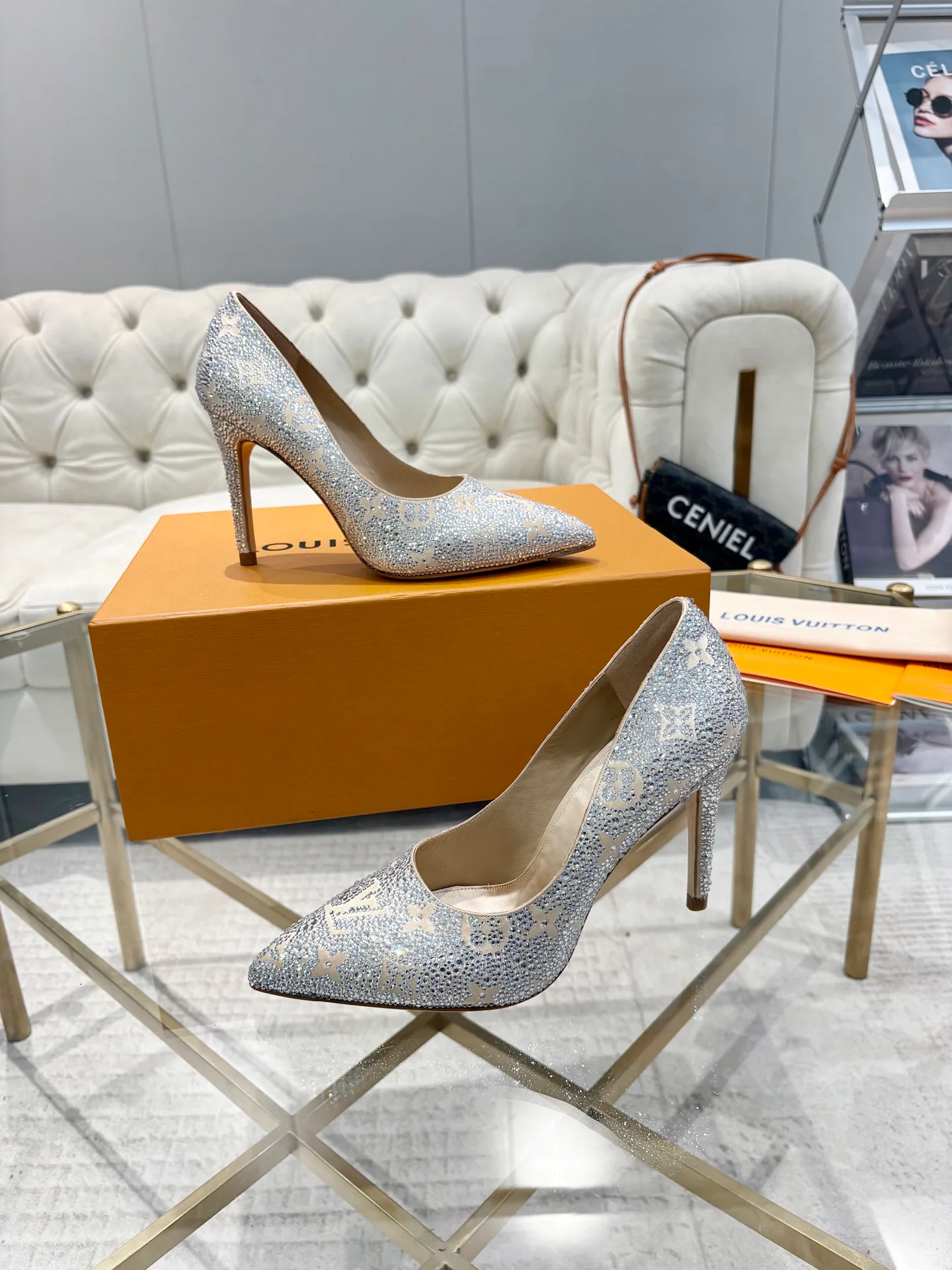Туфли Женские Louis Vuitton 18740828