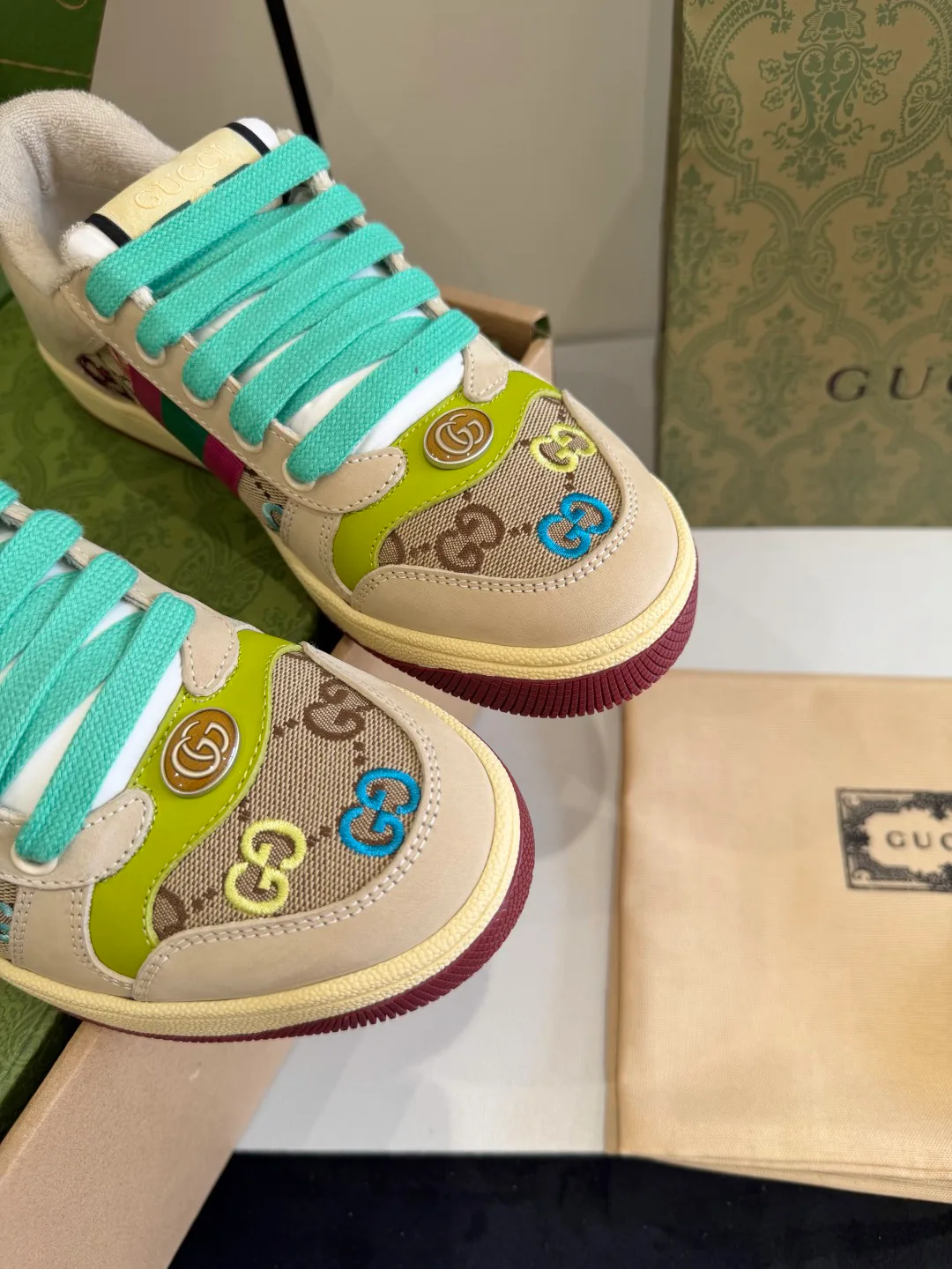 Кроссовки Женские Gucci 839603