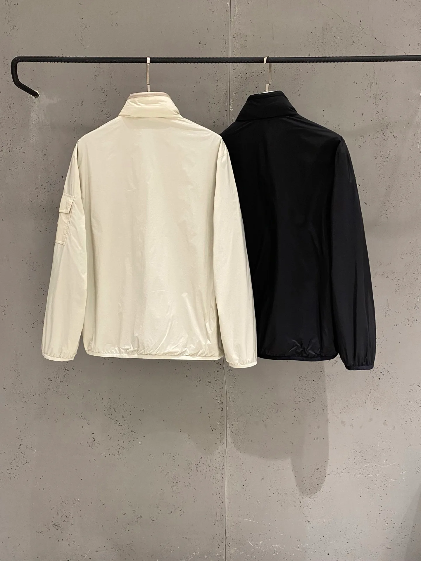 Куртки И Пуховики Мужские Moncler 17333662