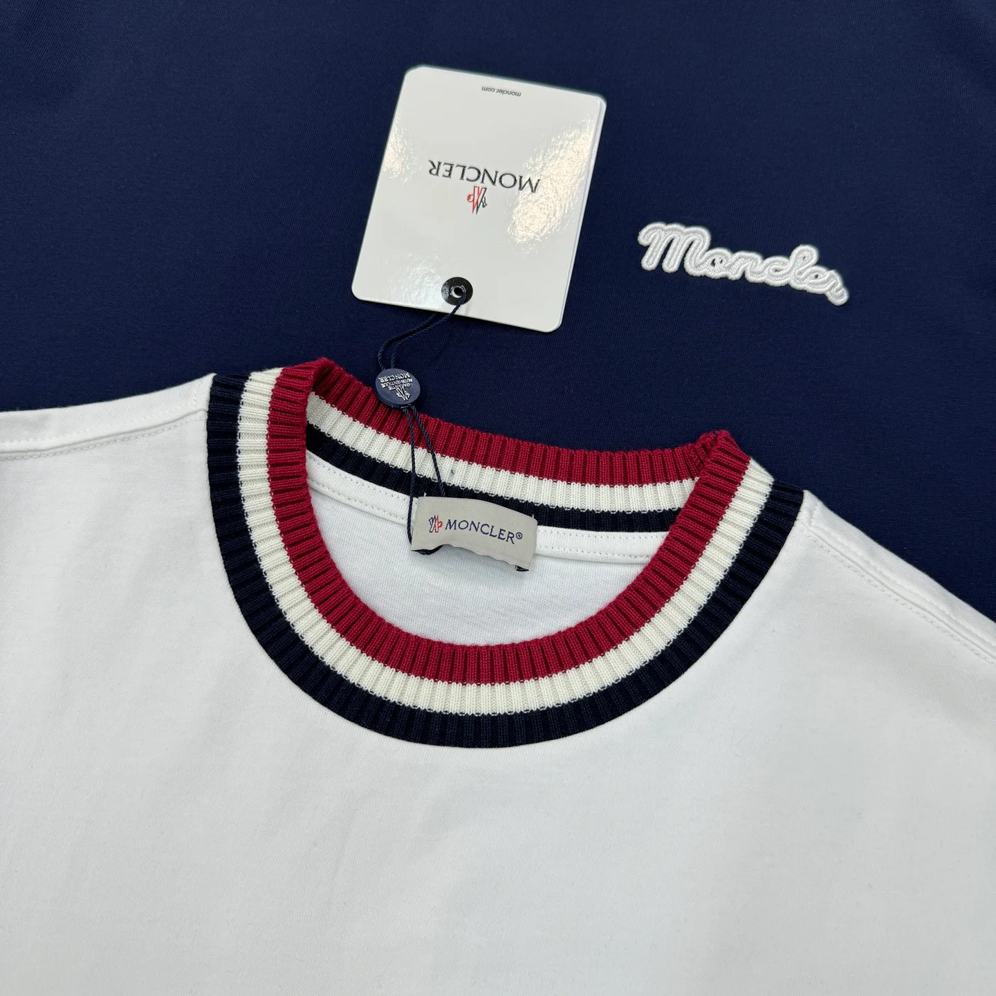 Футболки Женские Moncler 12702047