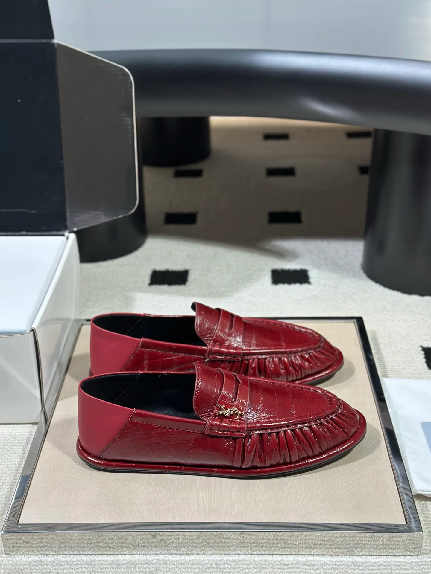 Лоферы И Мокасины Женские Saint Laurent 18041756
