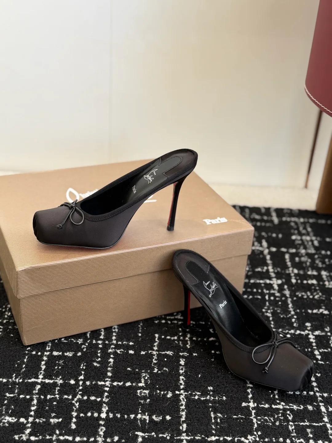 Туфли Женские Christian Louboutin 1561403