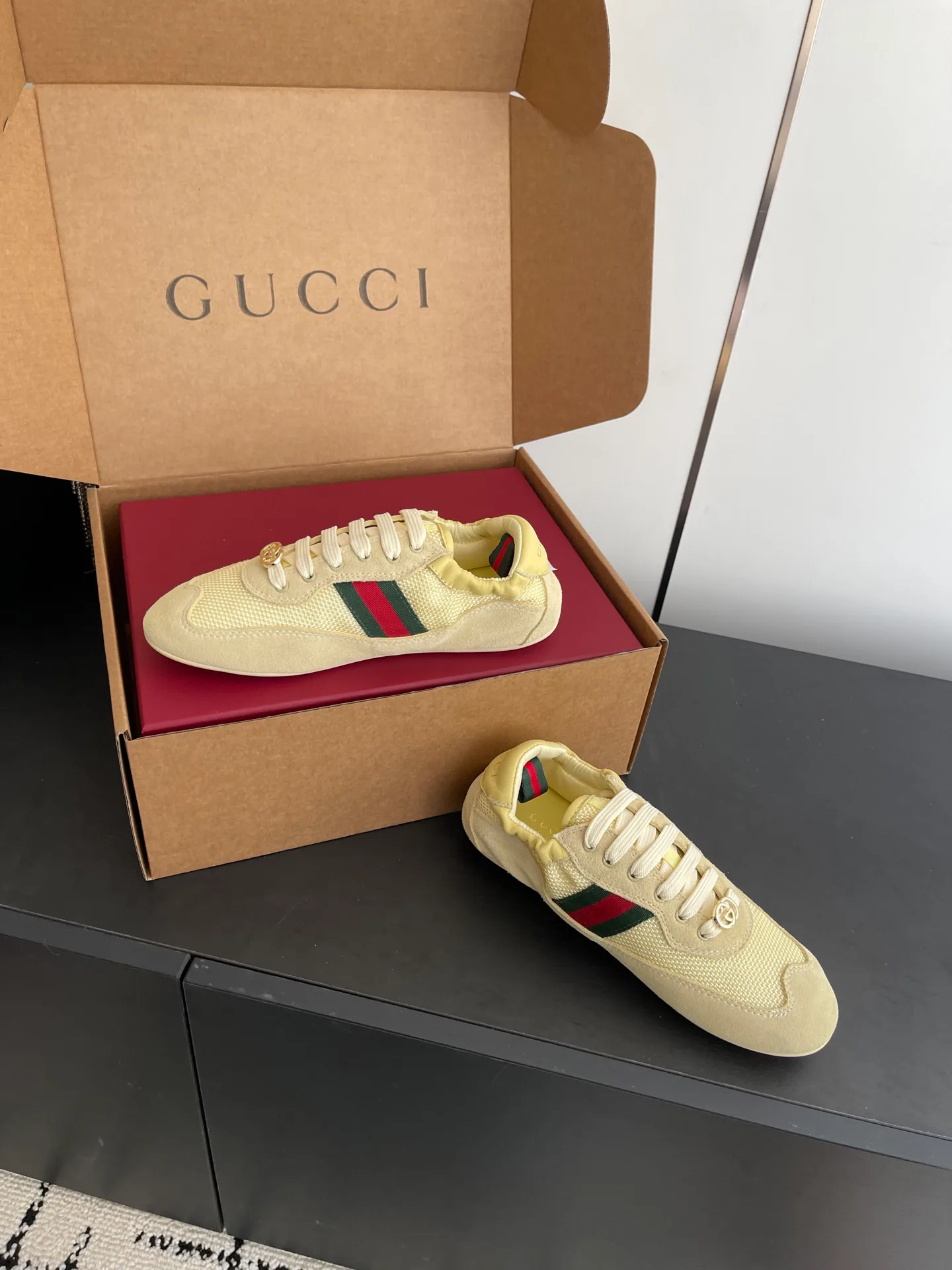 Кроссовки Женские Gucci 447260