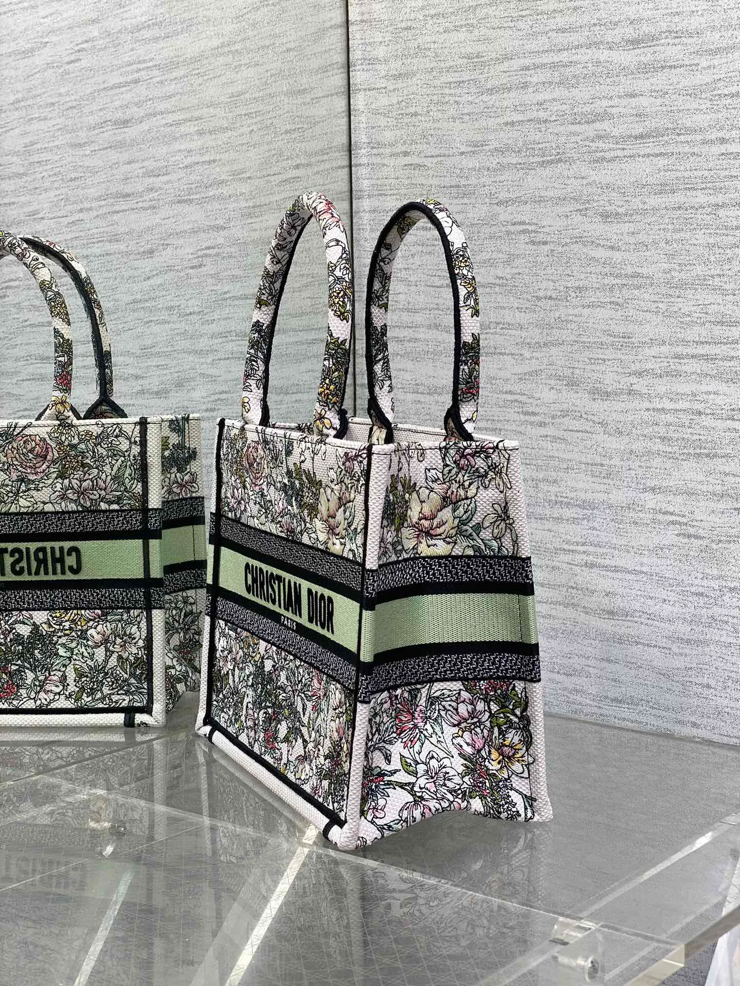 Классические Сумки Женские Christian Dior 11224049