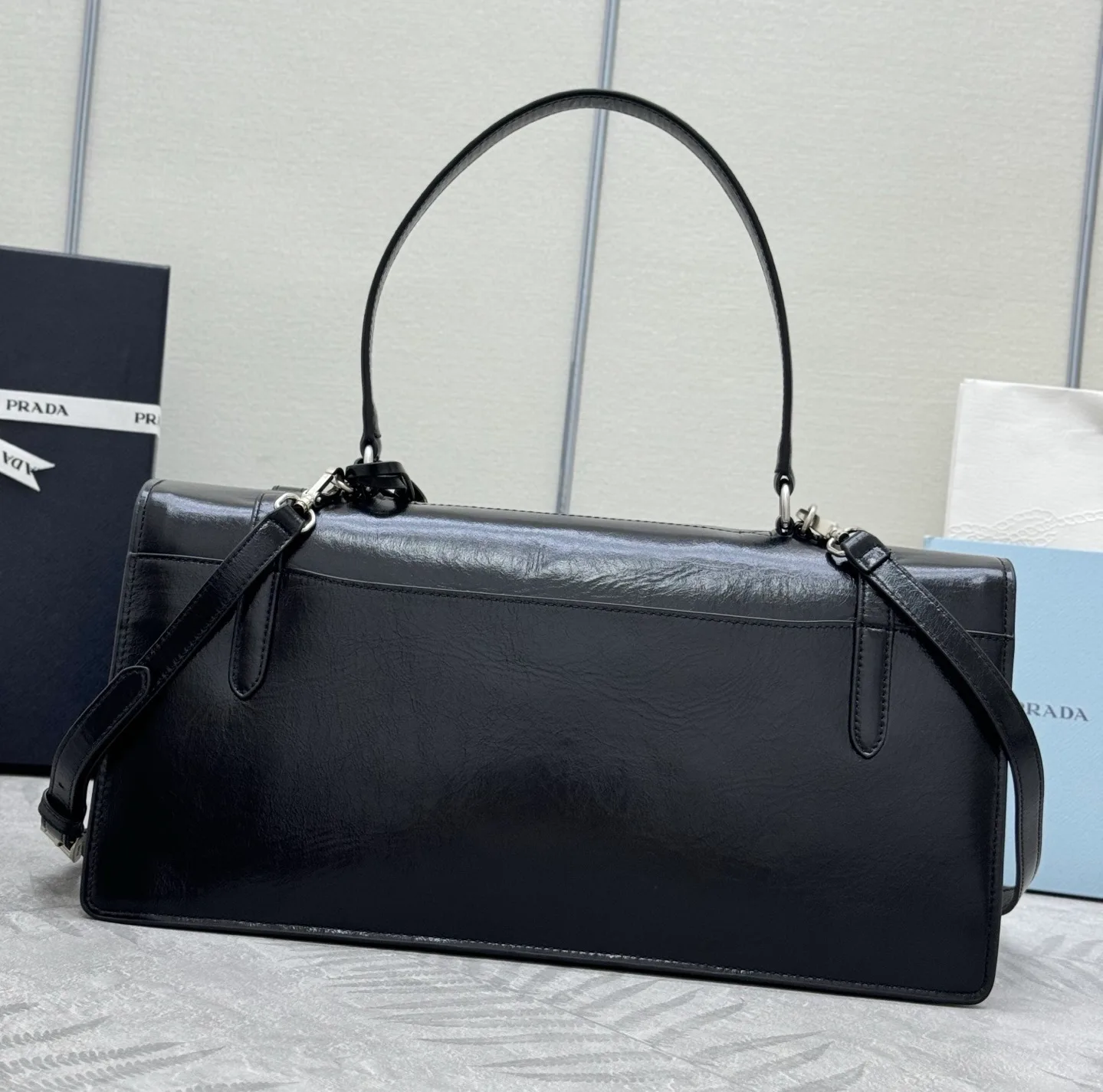 Классические Сумки Женские Prada 11462462