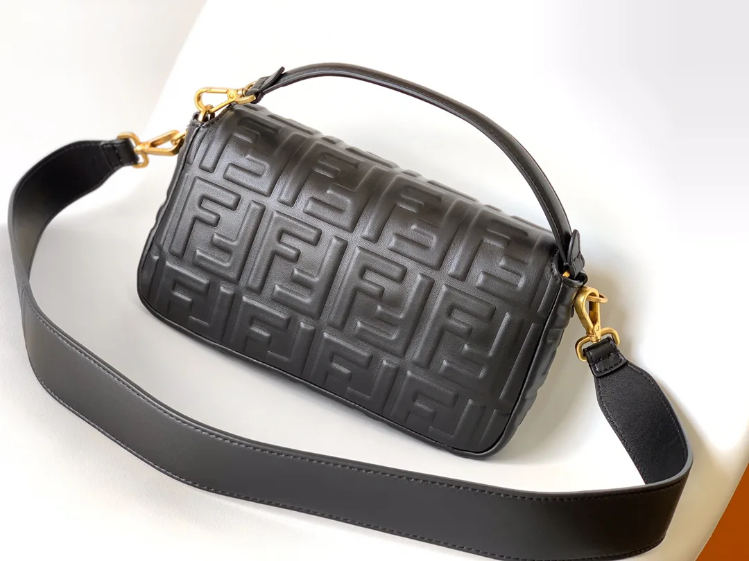 Сумки На Ремне Женские Fendi 343567