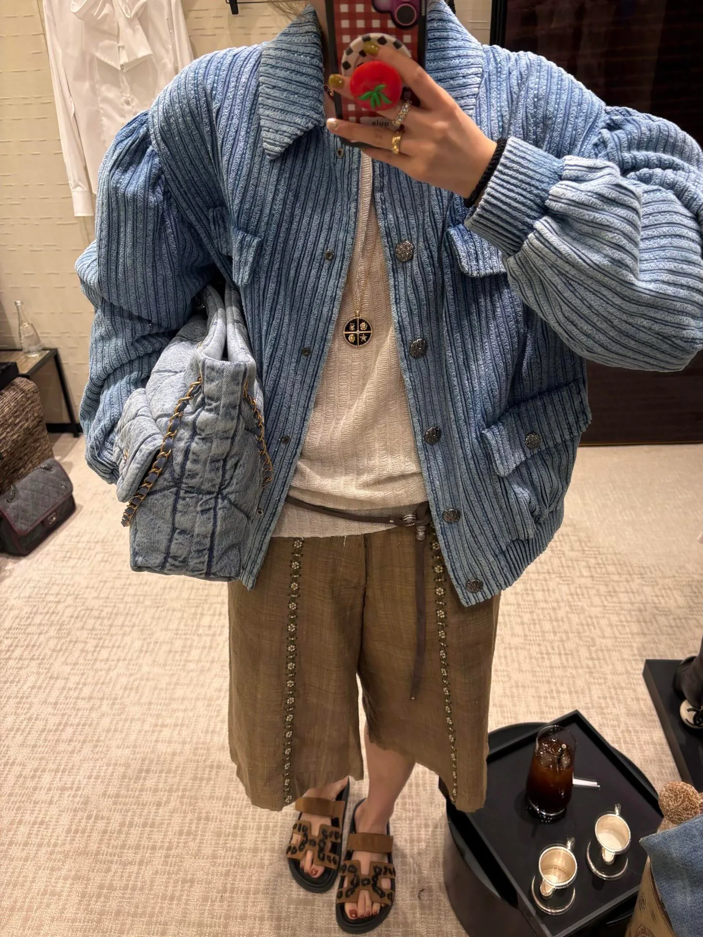 Куртки И Пуховики Женские Chanel 422810