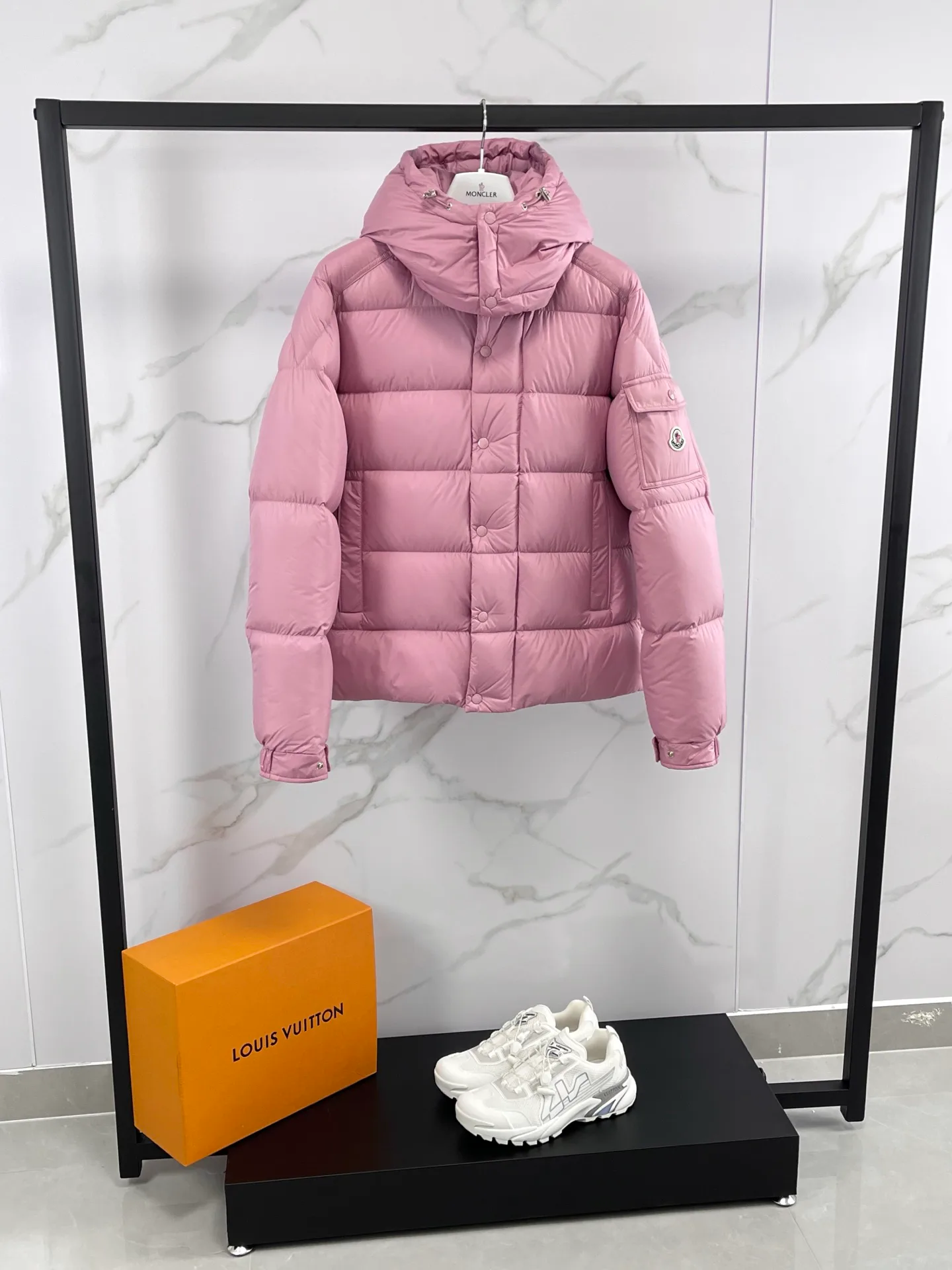 Куртки И Пуховики Мужские Moncler 1220491