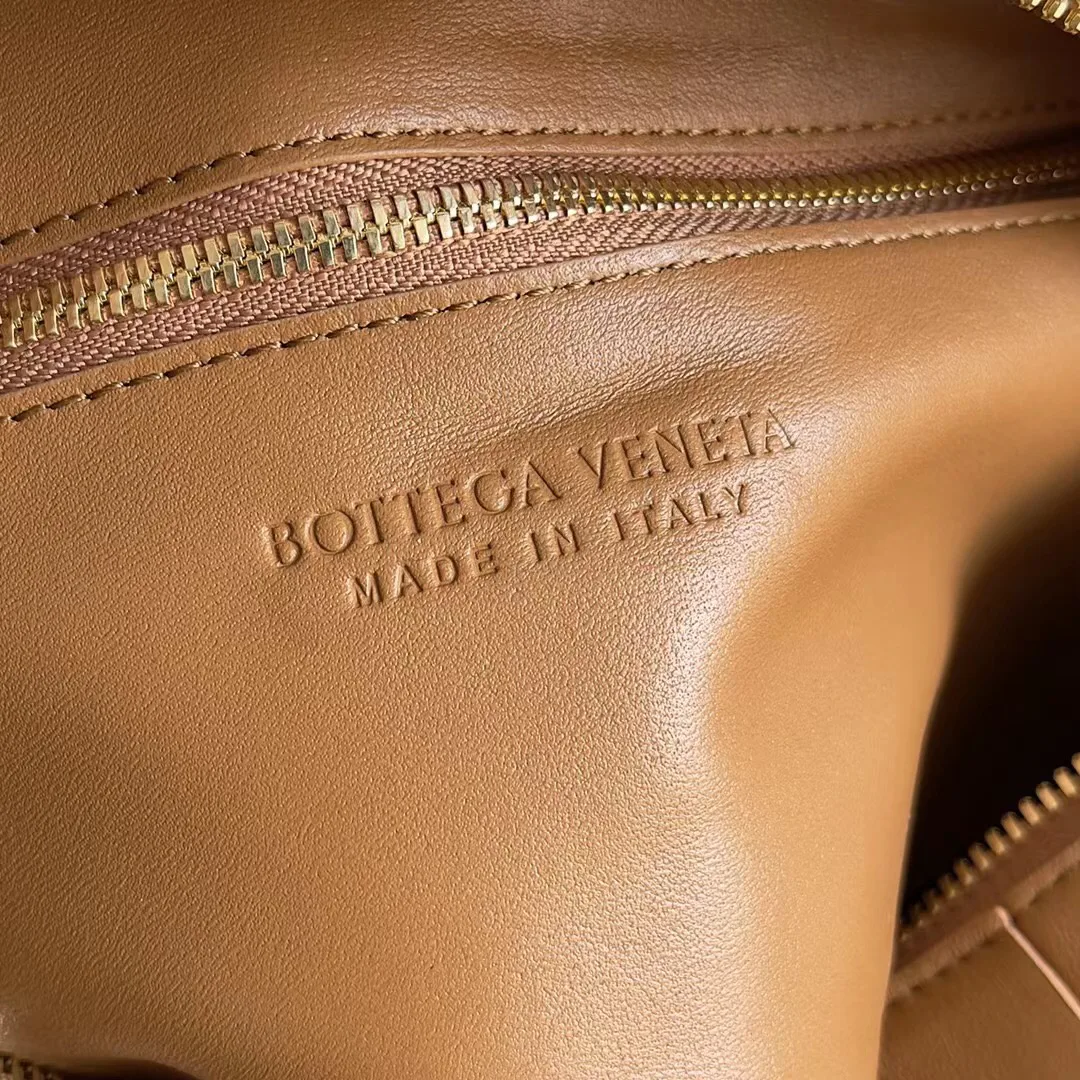 Сумки На Ремне Женские Bottega Veneta 11922463