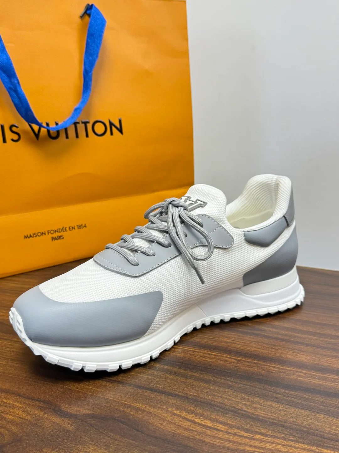 Кроссовки Мужские Louis Vuitton 19716392