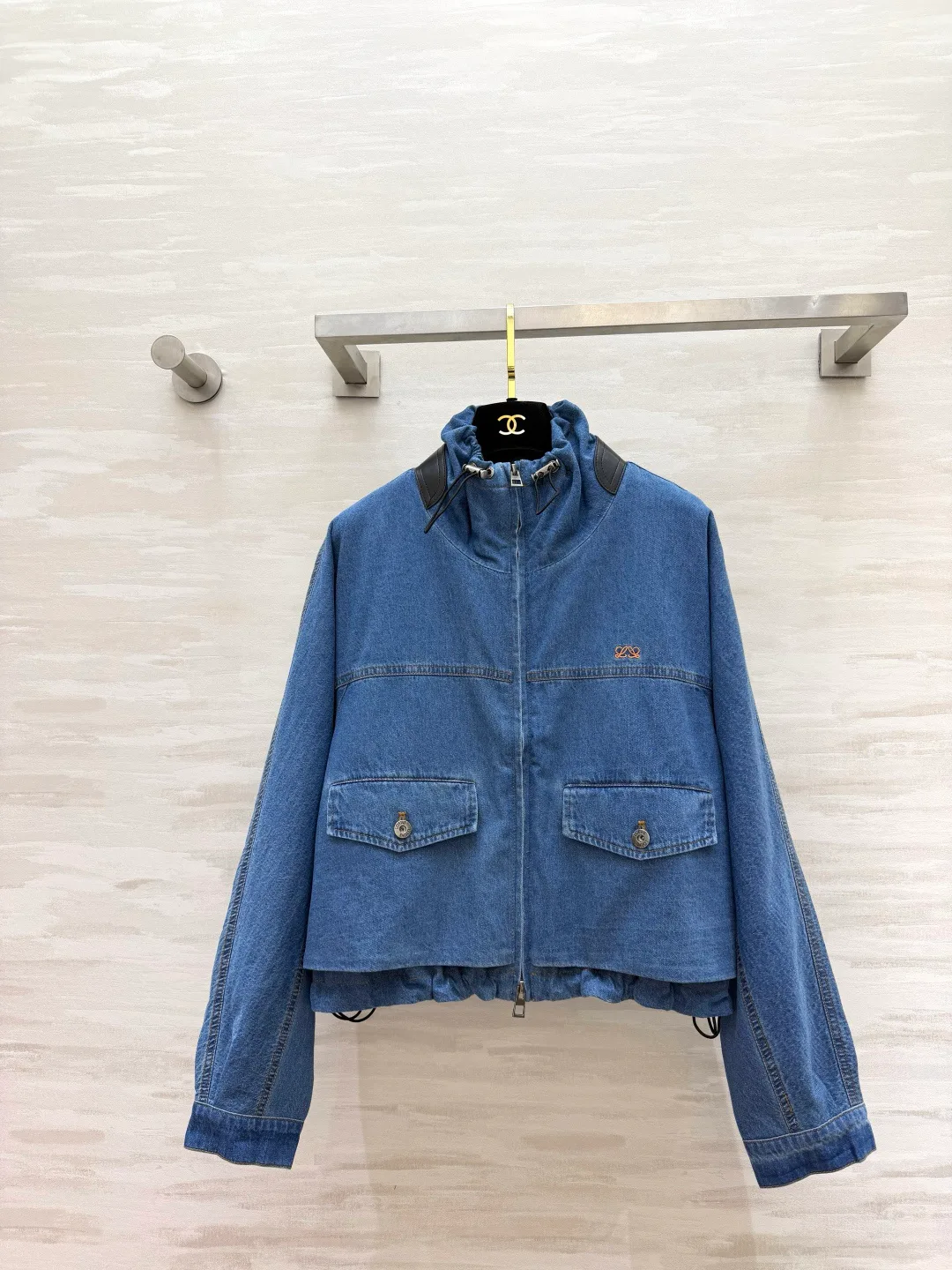 Куртки И Пуховики Женские Loewe 18276907